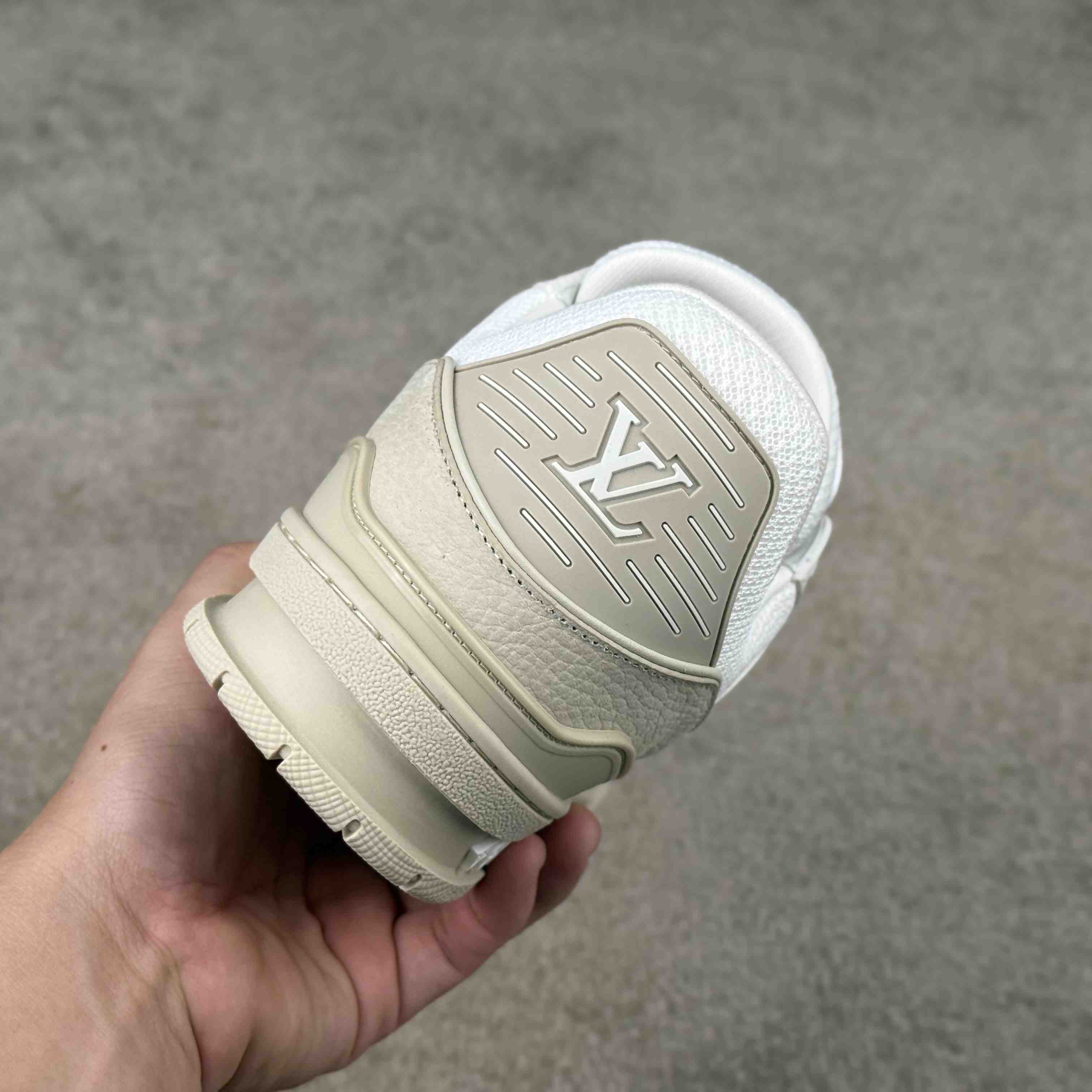 Louis Vuitton LV Trainer Sneaker   1AHTM5 - DesignerGu