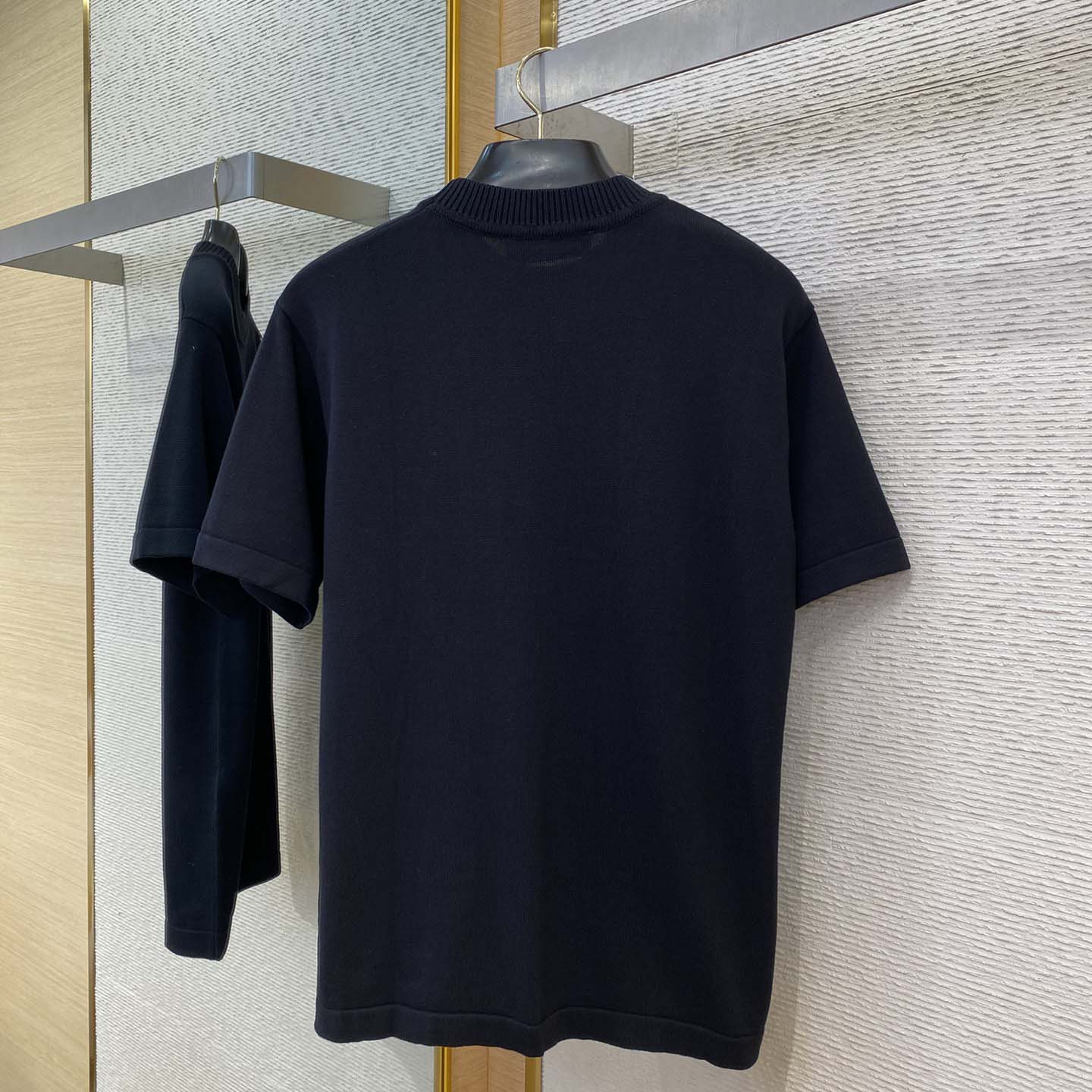 Louis Vuitton Signature Short-Sleeved T-Shirt  - DesignerGu