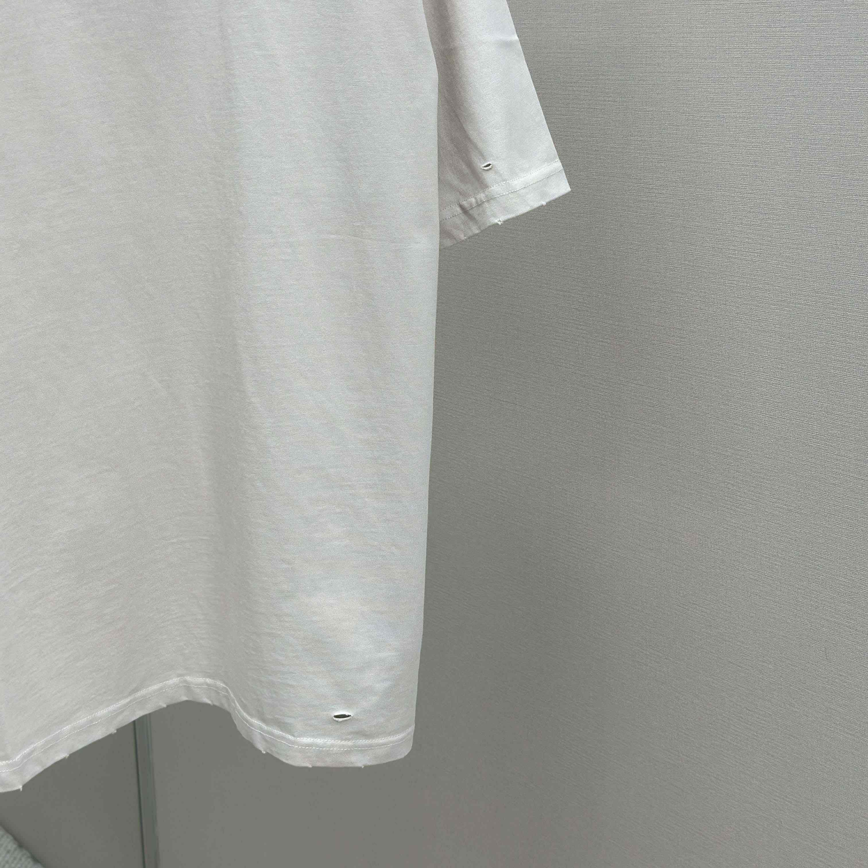 Balenciaga Painted T-Shirt Medium Fit - DesignerGu