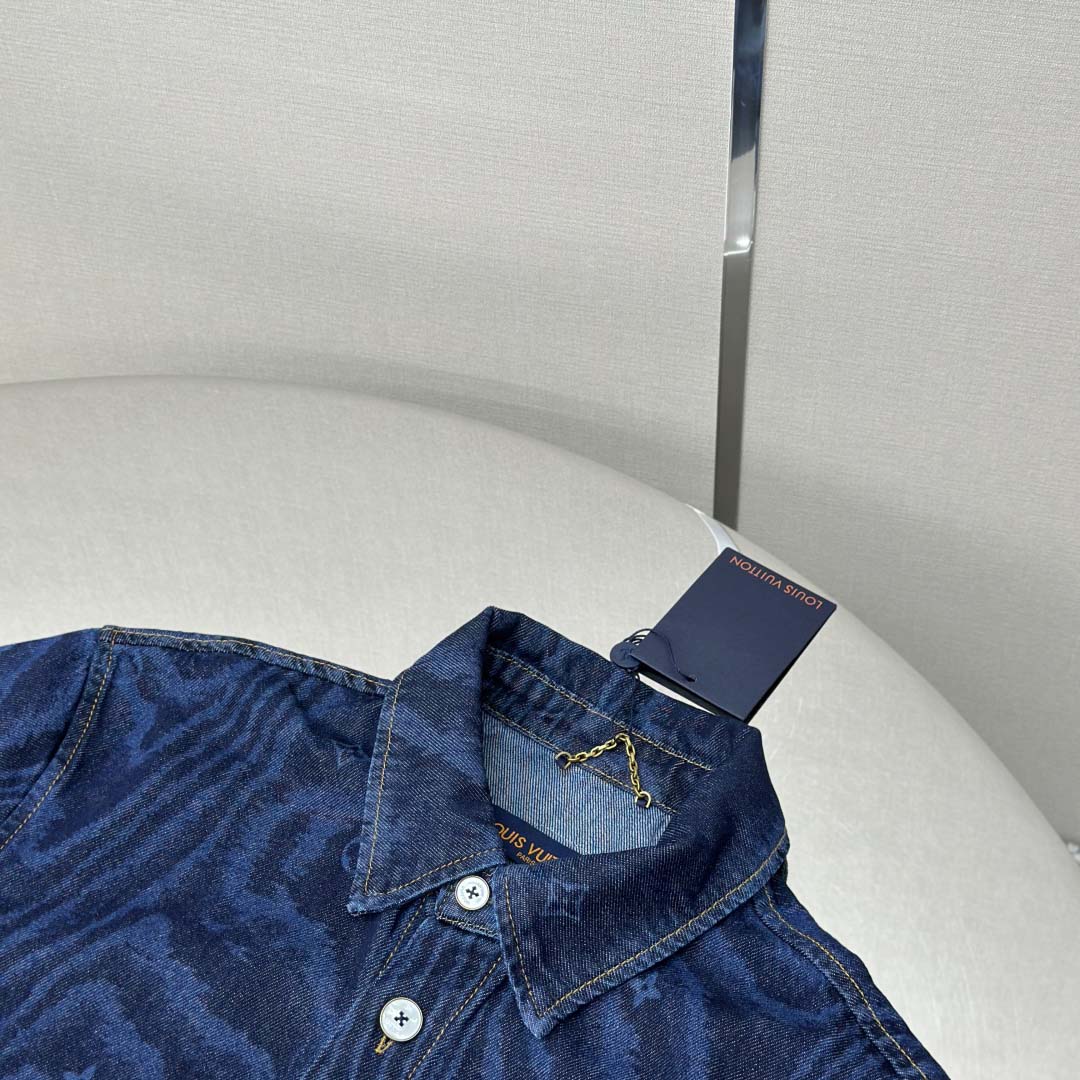 Louis Vuitton Short-Sleeved Denim Shirt   1AHVVK - DesignerGu