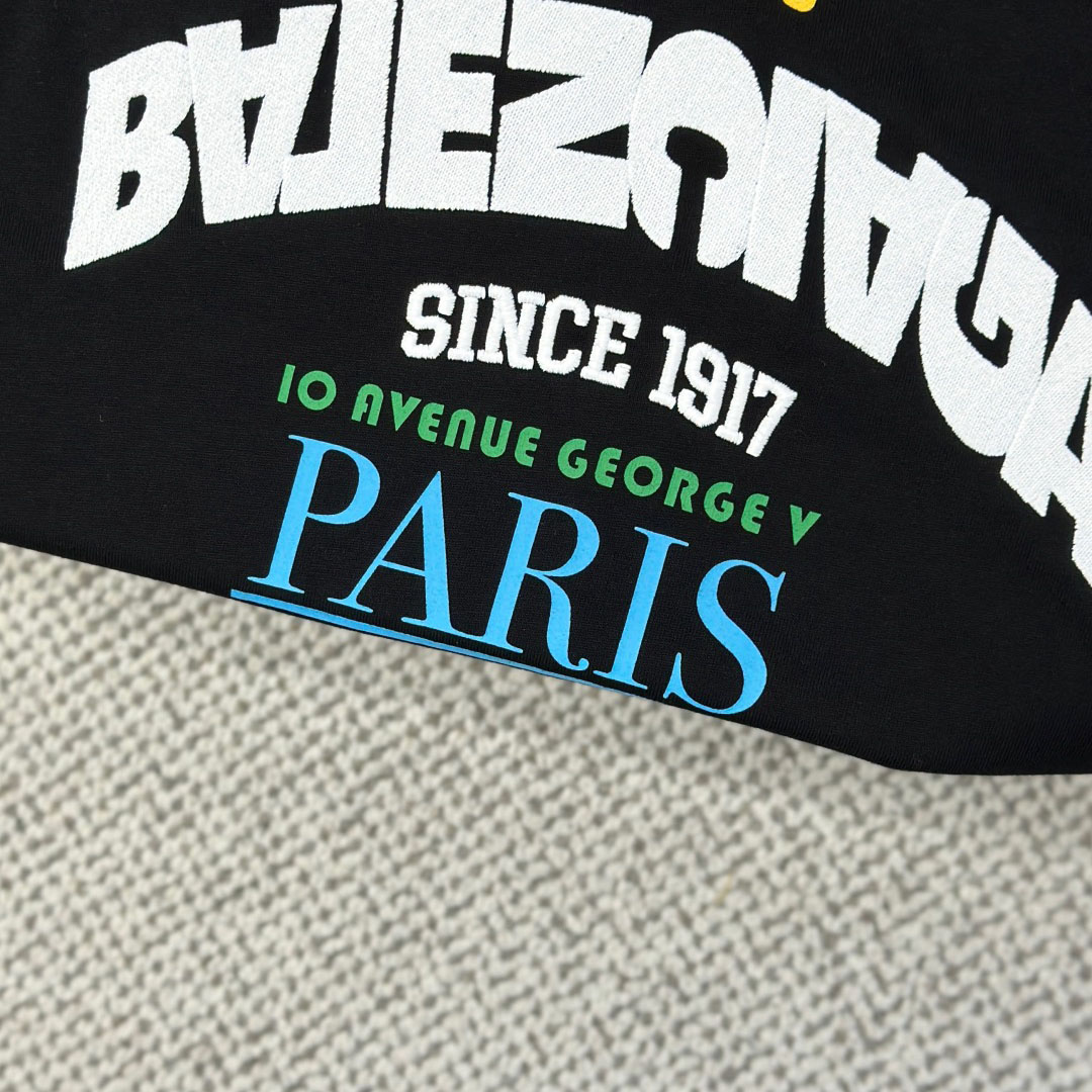 Balenciaga Oversized T-Shirt  - DesignerGu