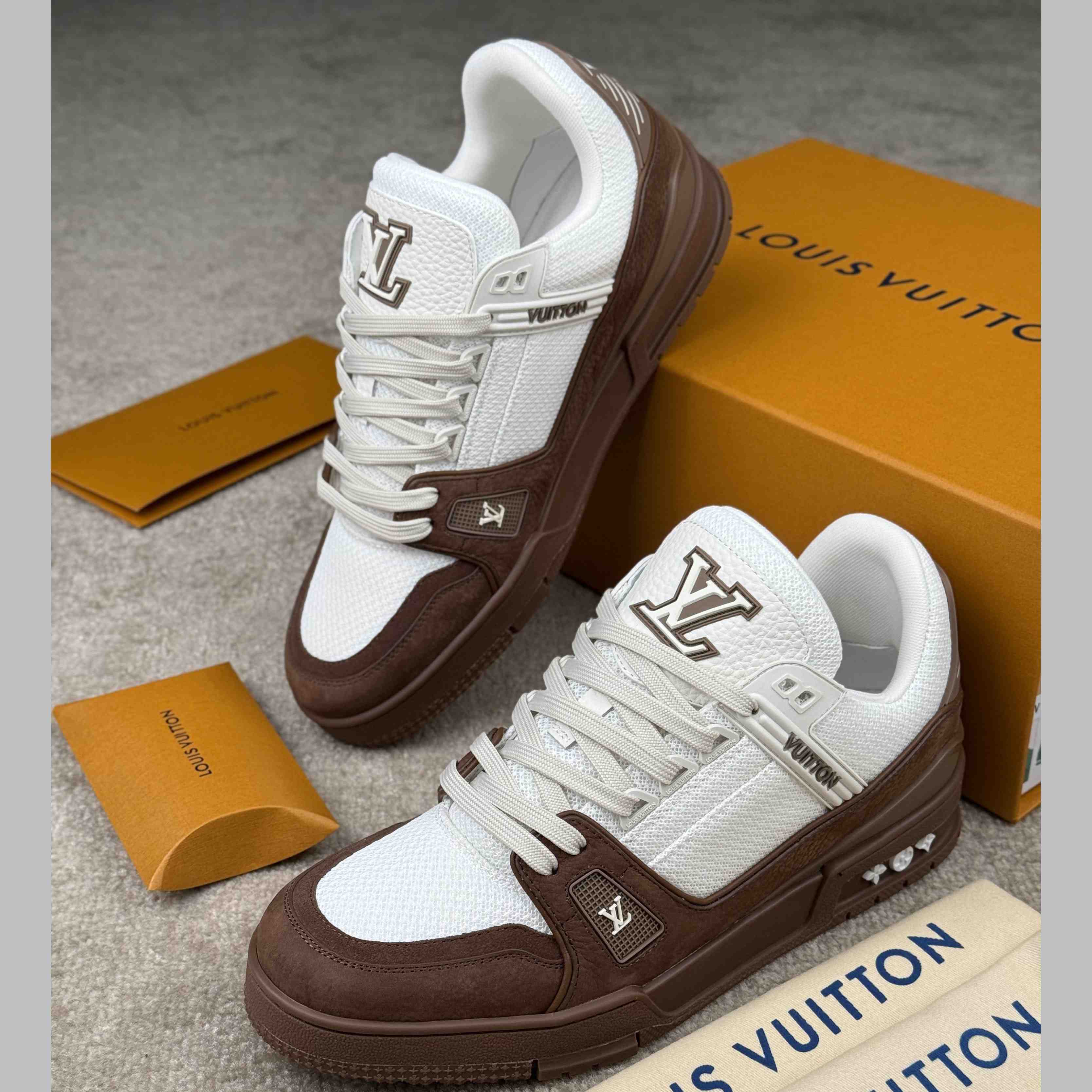 Louis Vuitton LV Trainer Sneaker   1AHTLL - DesignerGu