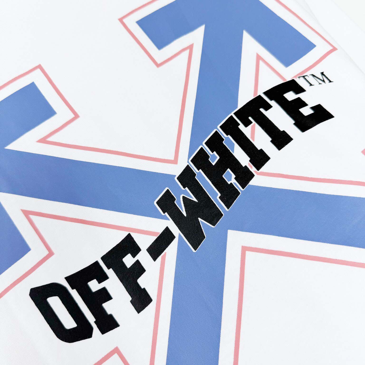 Off White Varsity Arrow T-Shirt - DesignerGu