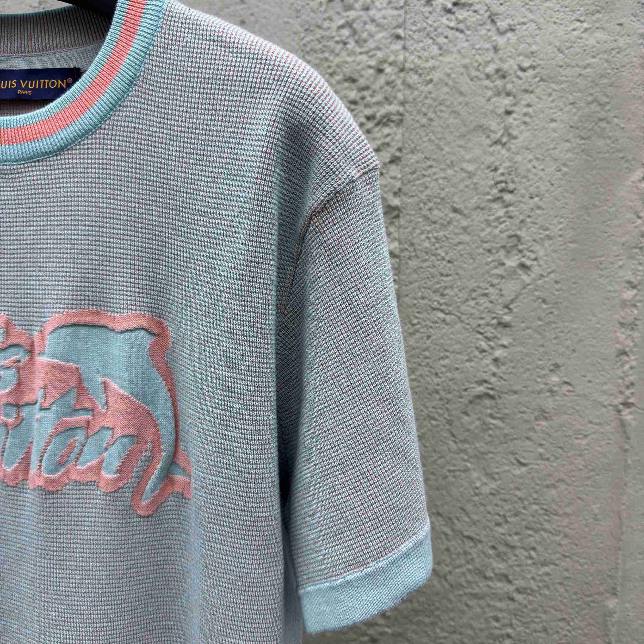 Louis Vuitton Graphic Short-Sleeved Crewneck   1AHVNY - DesignerGu