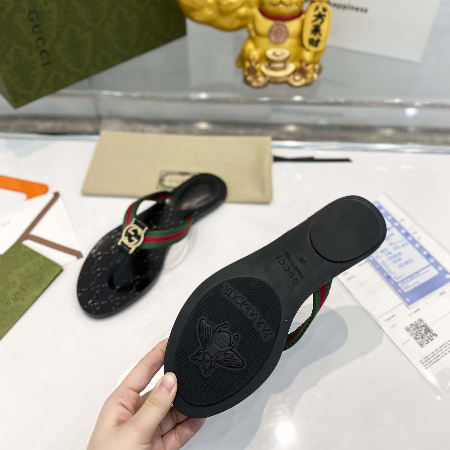 Gucci Thong Sandal With Web - DesignerGu