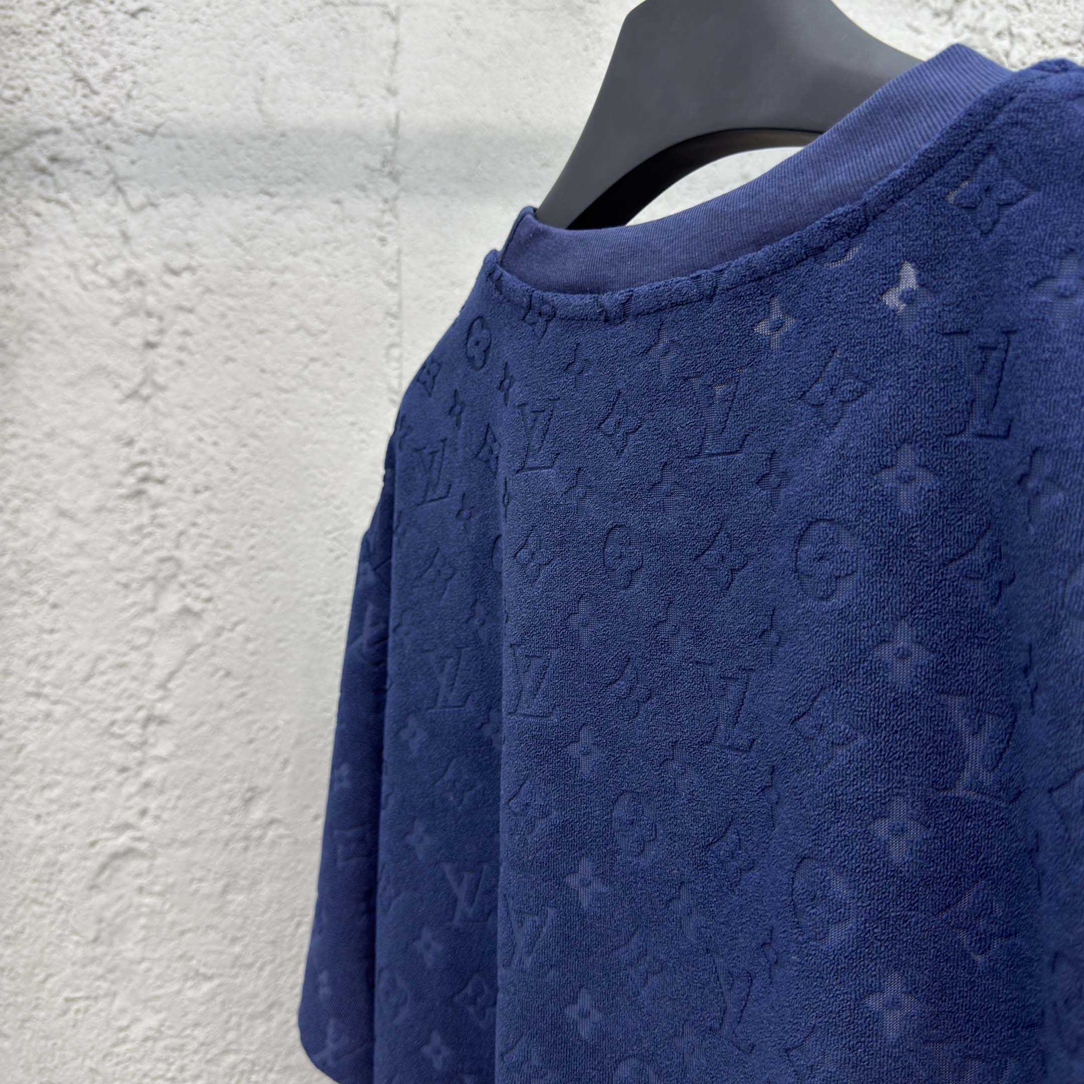 Louis Vuitton Monogram French Terry T-Shirt   1AHWBC - DesignerGu