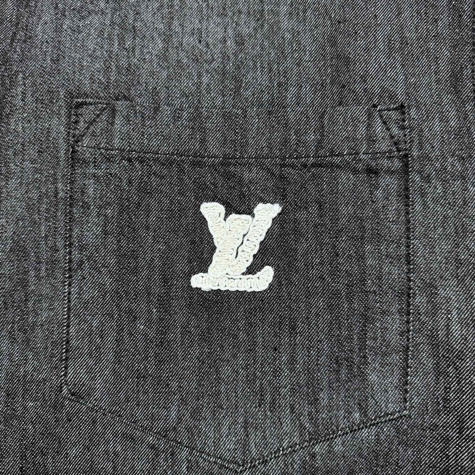 Louis Vuitton Short-Sleeved Chambray Shirt   1AHVW4 - DesignerGu