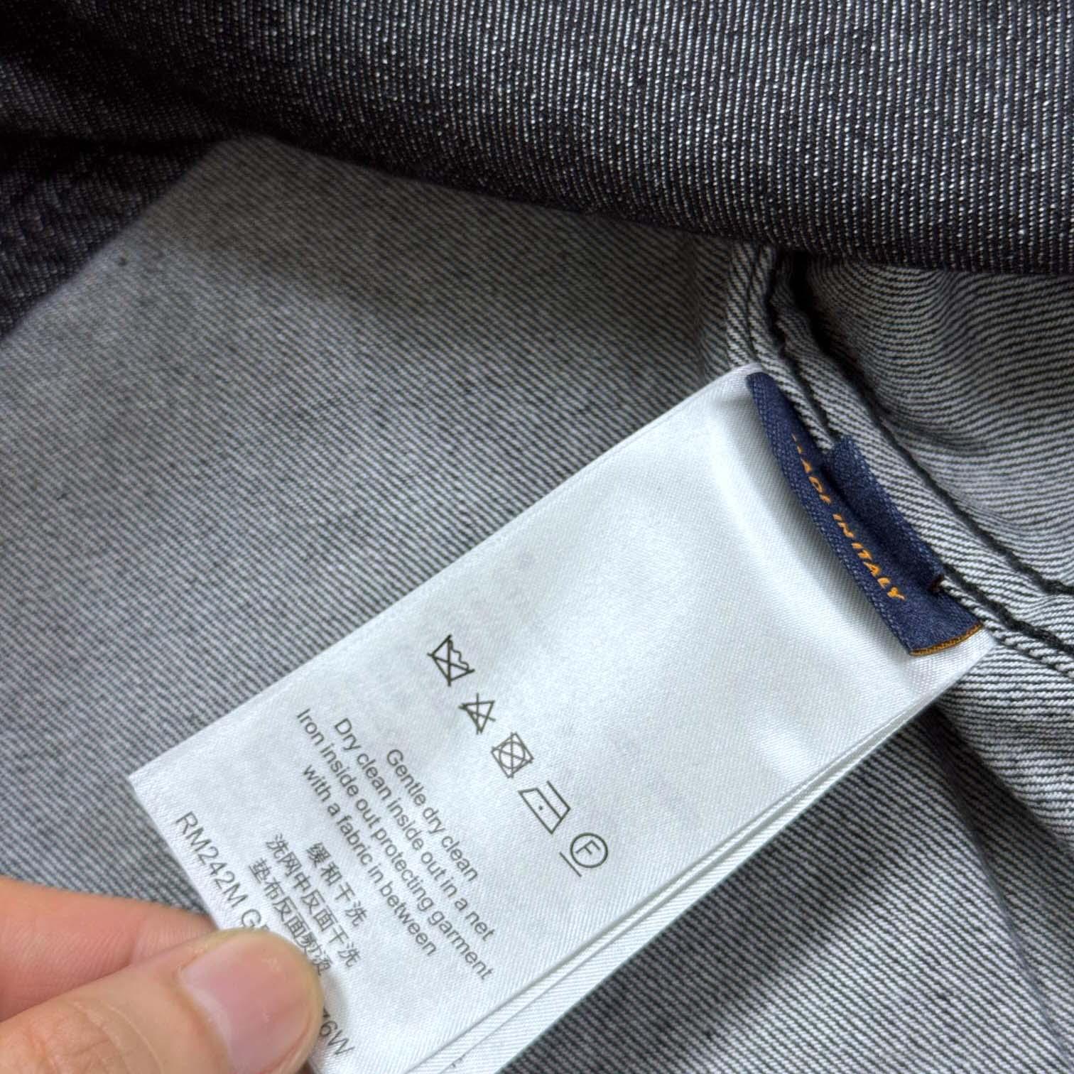 Louis Vuitton Short-Sleeved Chambray Shirt   1AHVW4 - DesignerGu