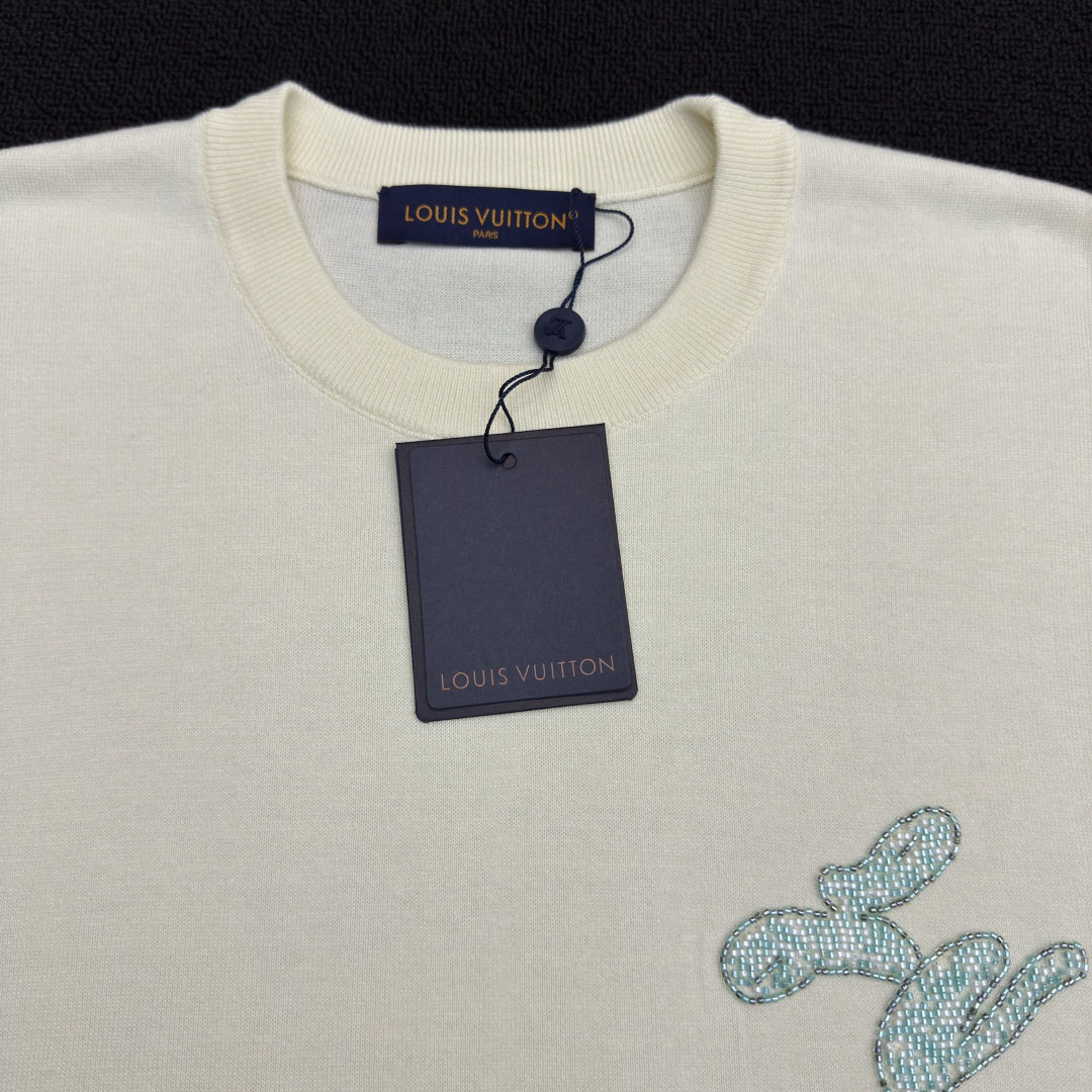 Louis Vuitton Embellished Short-Sleeved Crewneck   1AHVOA - DesignerGu