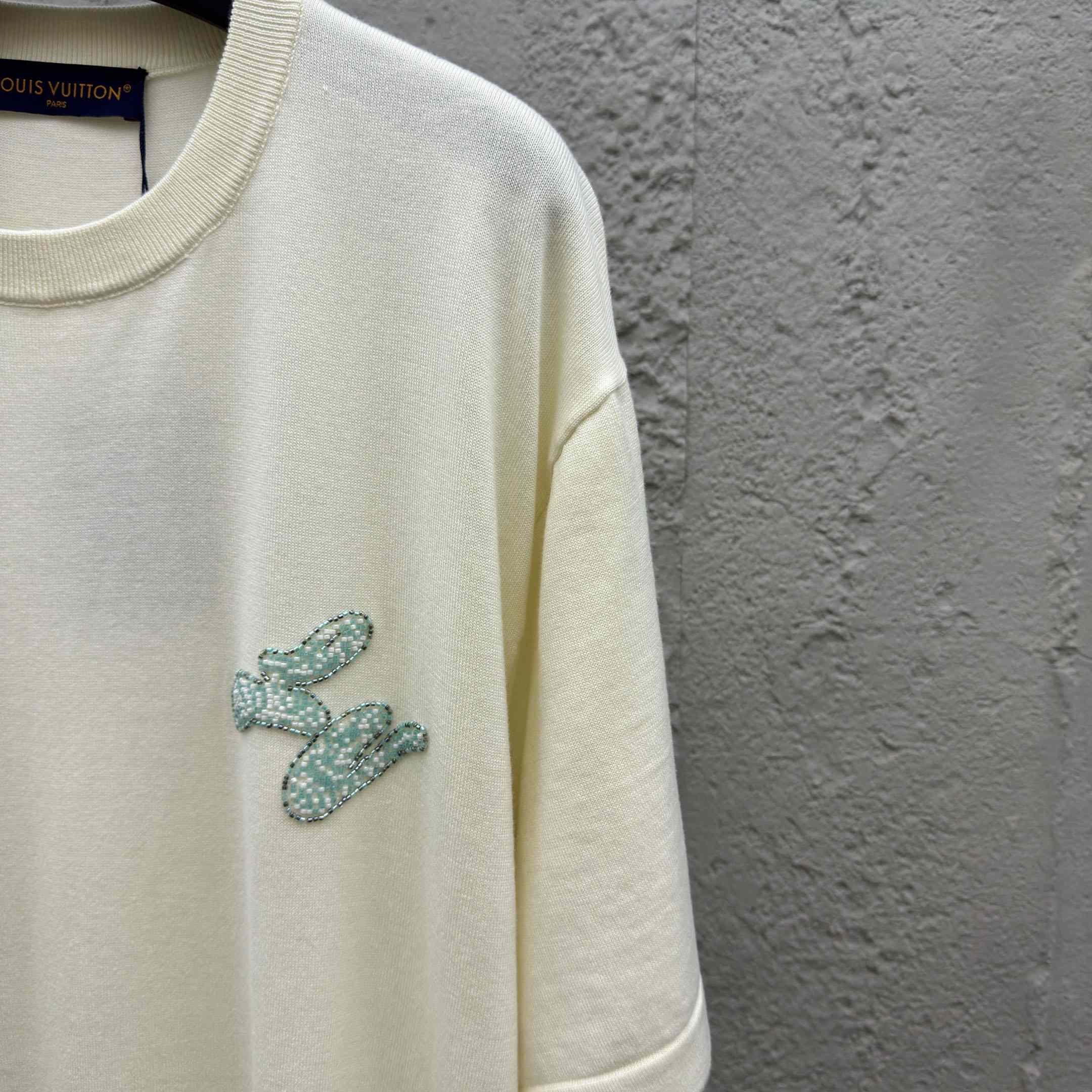 Louis Vuitton Embellished Short-Sleeved Crewneck   1AHVOA - DesignerGu