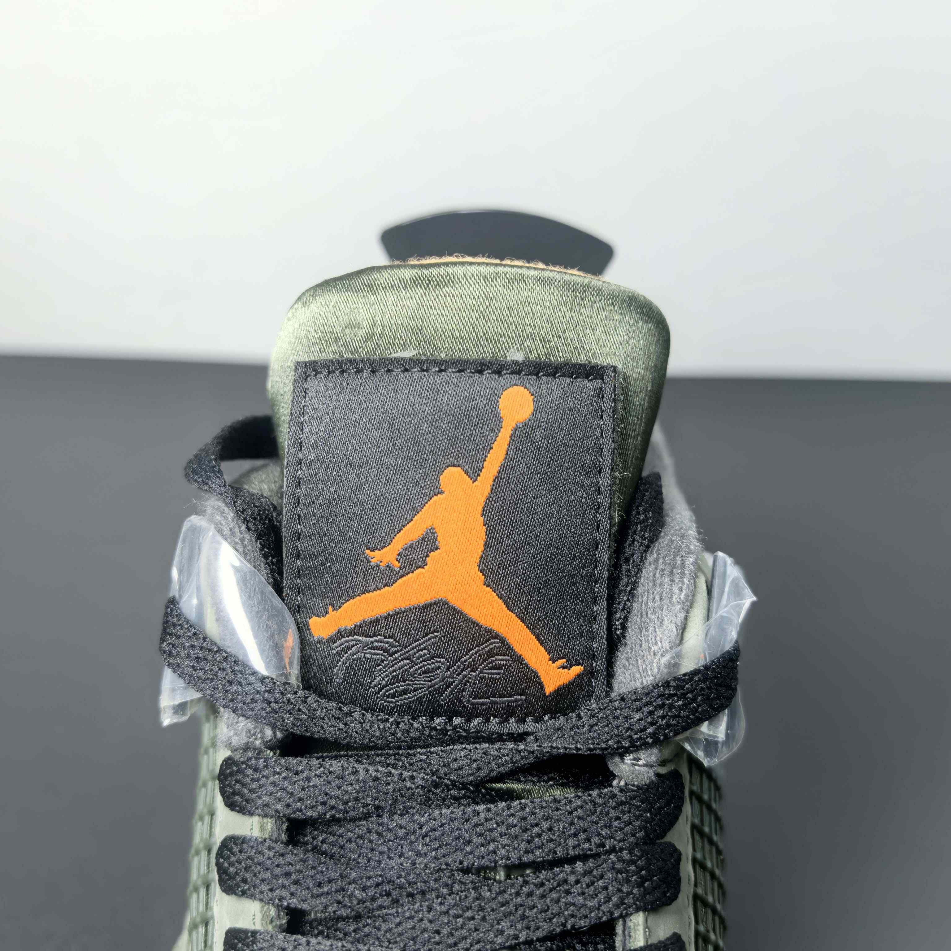 UNDEFEATED x Air Jordan 4 OG IB1519-200 - DesignerGu