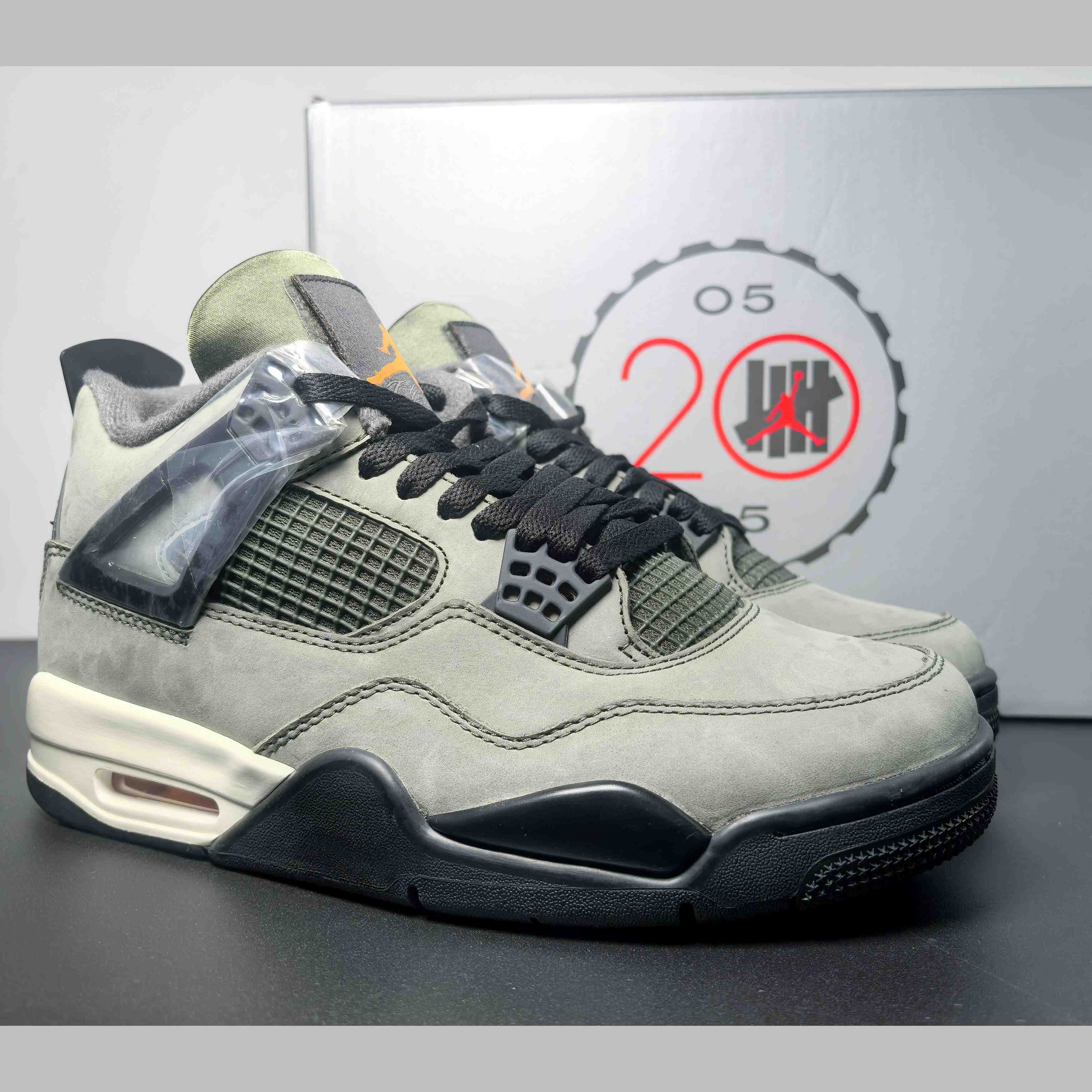 UNDEFEATED x Air Jordan 4 OG IB1519-200 - DesignerGu