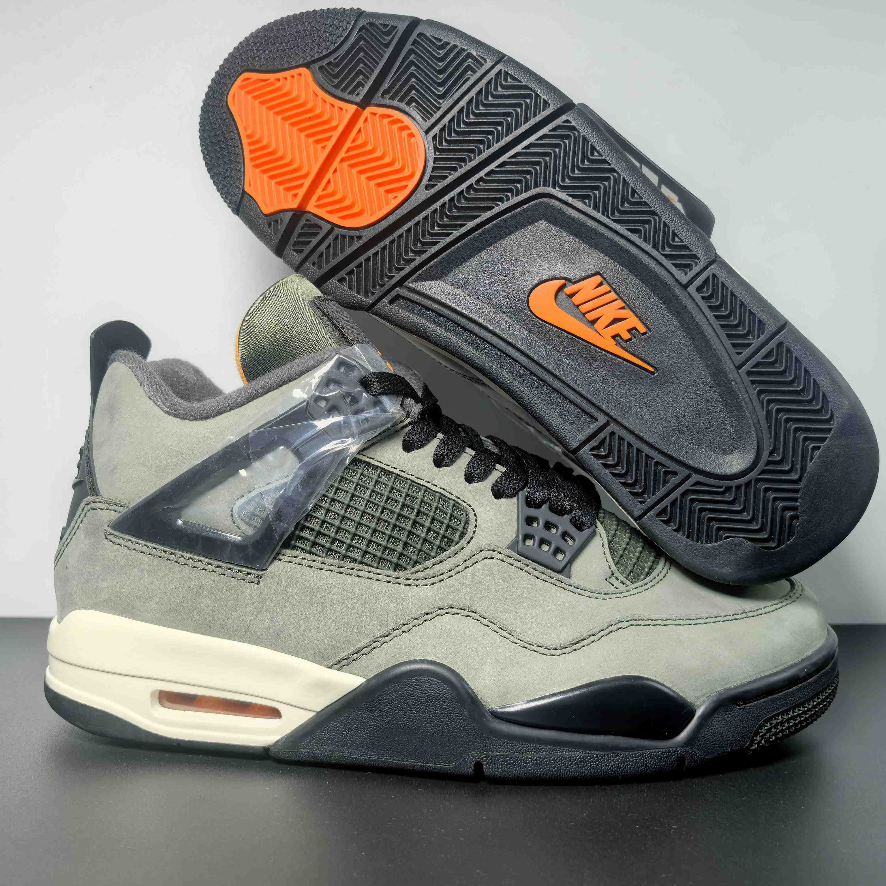 UNDEFEATED x Air Jordan 4 OG IB1519-200 - DesignerGu
