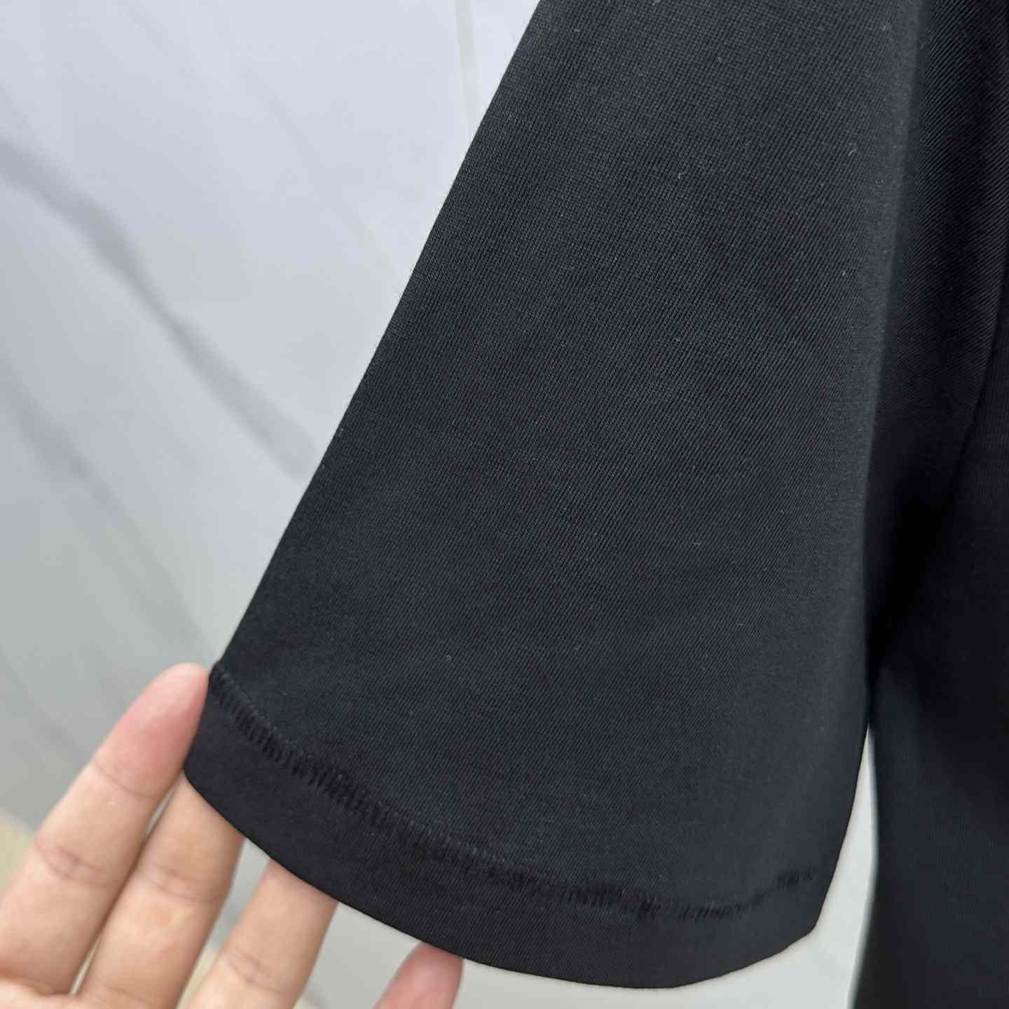 Prada Print Jersey T-shirt - DesignerGu