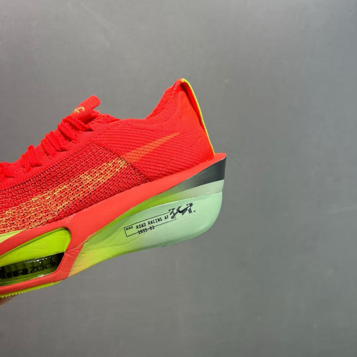 Nike Air Zoom Alphafly NEXT%   FB8356-100 - DesignerGu