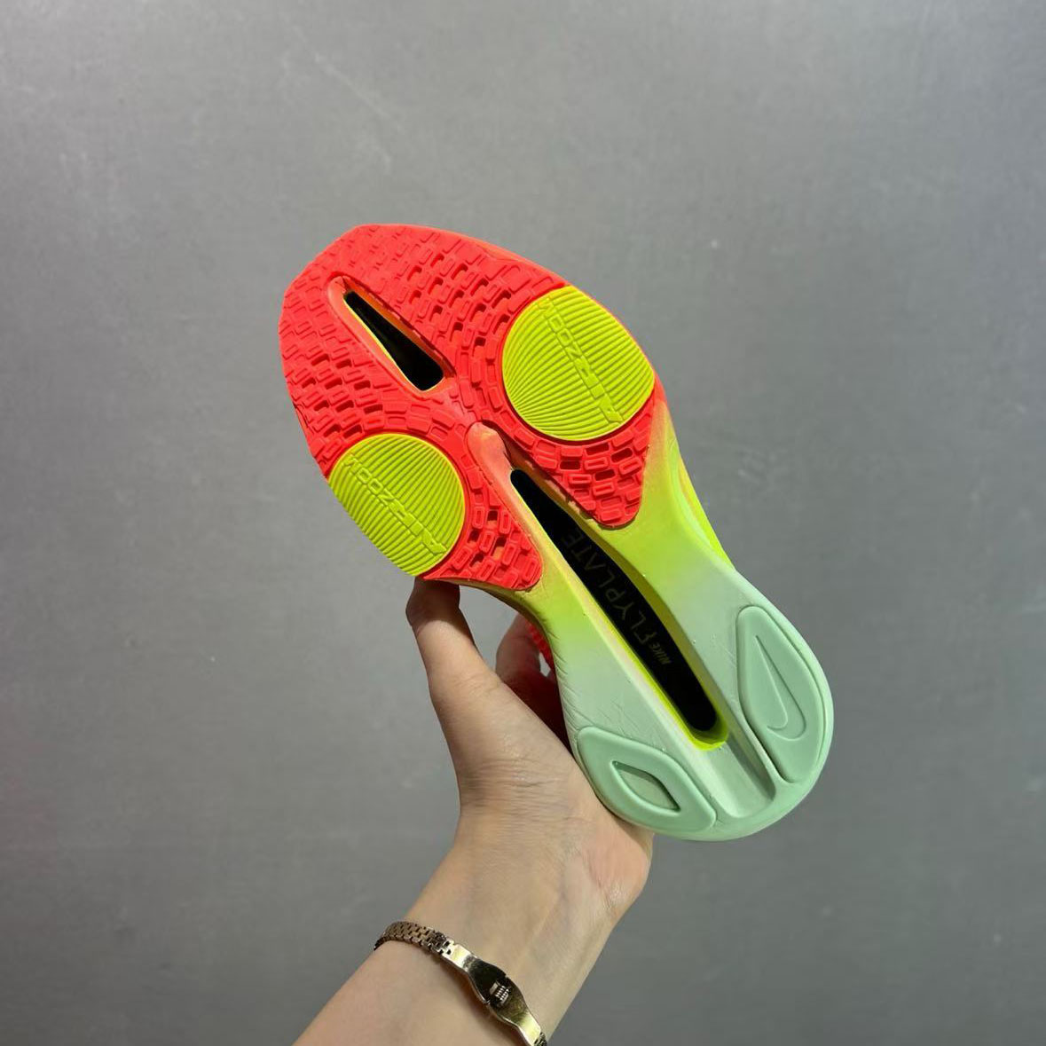 Nike Air Zoom Alphafly NEXT%   FB8356-100 - DesignerGu