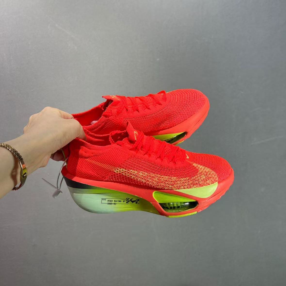 Nike Air Zoom Alphafly NEXT%   FB8356-100 - DesignerGu