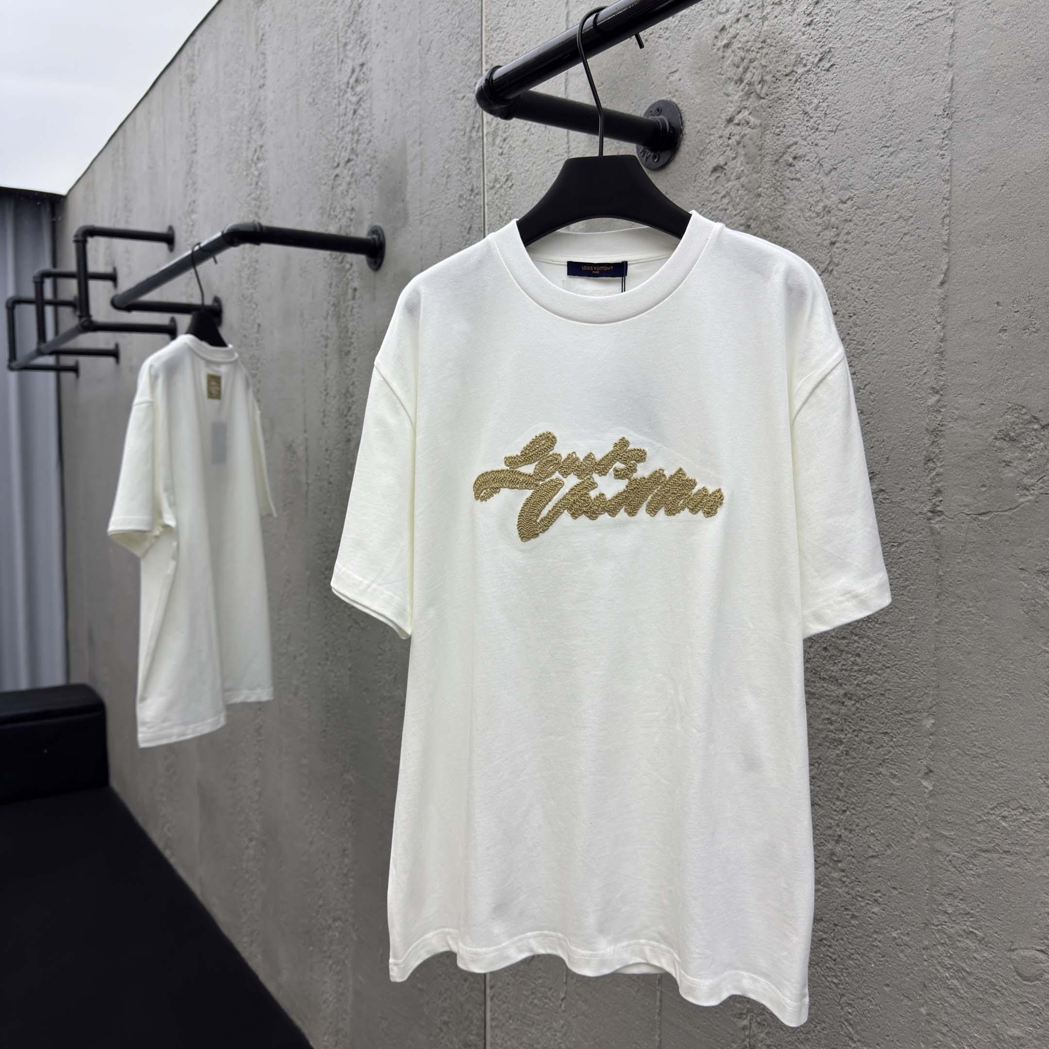 Louis Vuitton Embroidered Signature T-Shirt   1AHW84 - DesignerGu