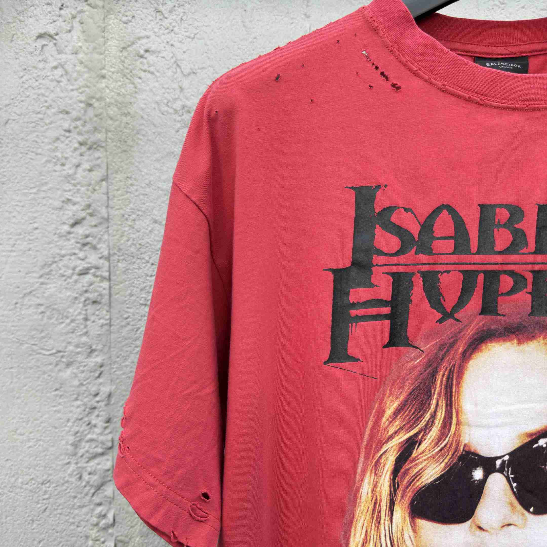 Balenciaga Isabelle Boxy T-Shirt in faded red dry jersey - DesignerGu