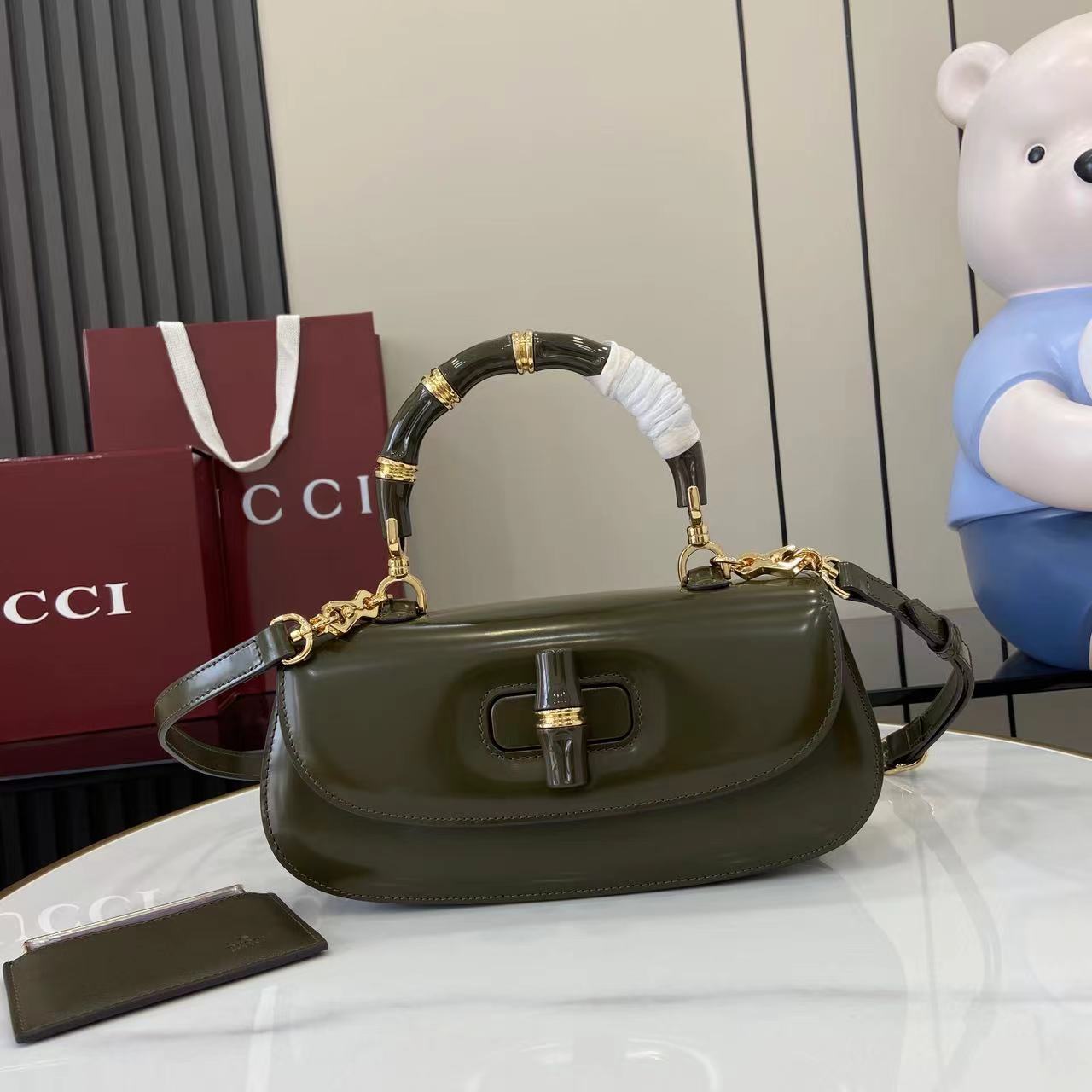 Gucci Bamboo DIva Medium Bag - DesignerGu