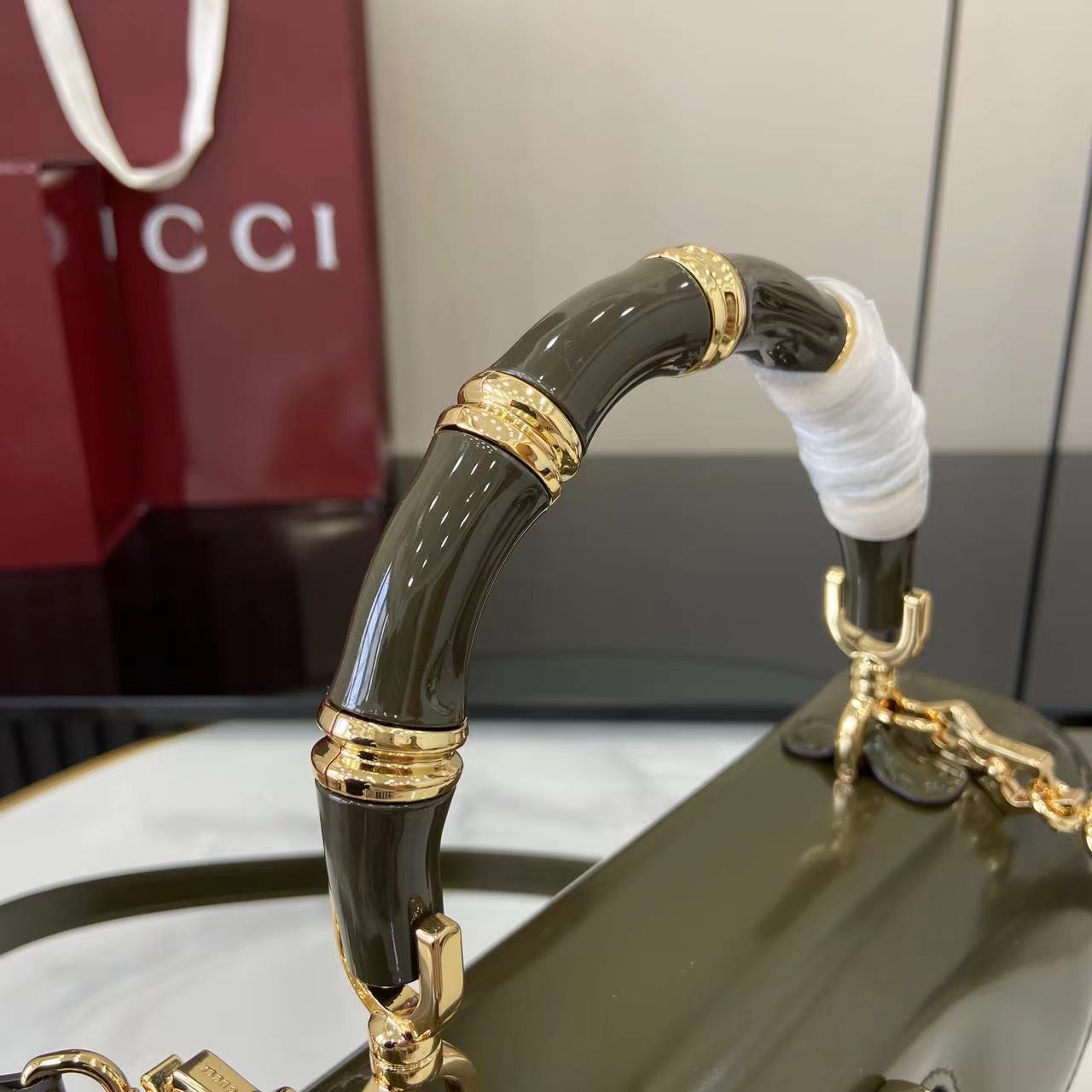 Gucci Bamboo DIva Medium Bag - DesignerGu