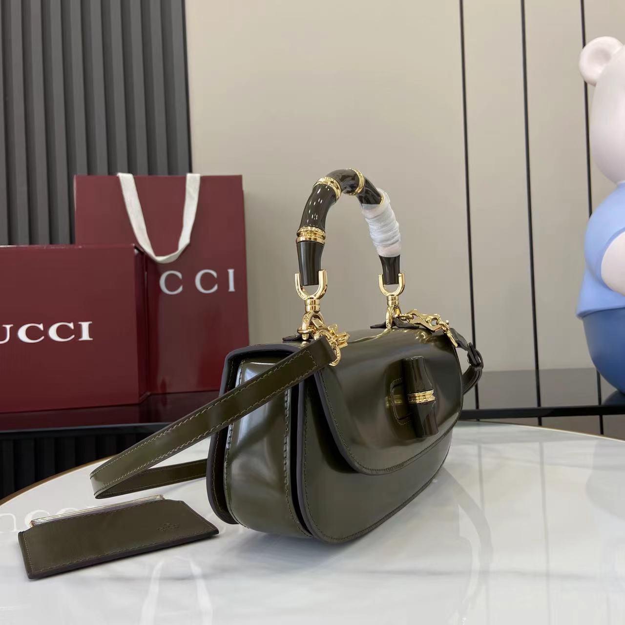 Gucci Bamboo DIva Medium Bag - DesignerGu