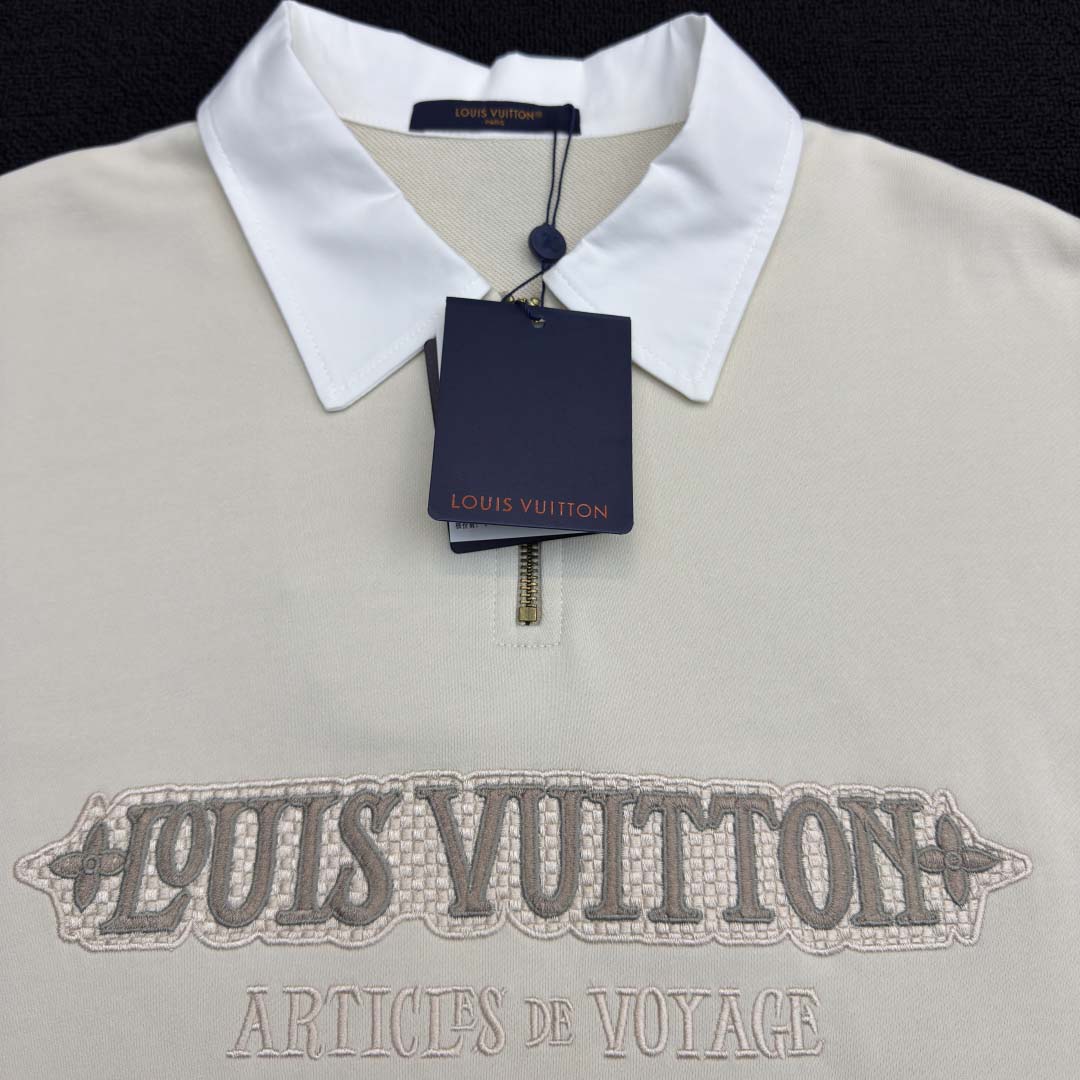 Louis Vuitton Embellished Half Zip Sweatshirt   1AHW29 - DesignerGu