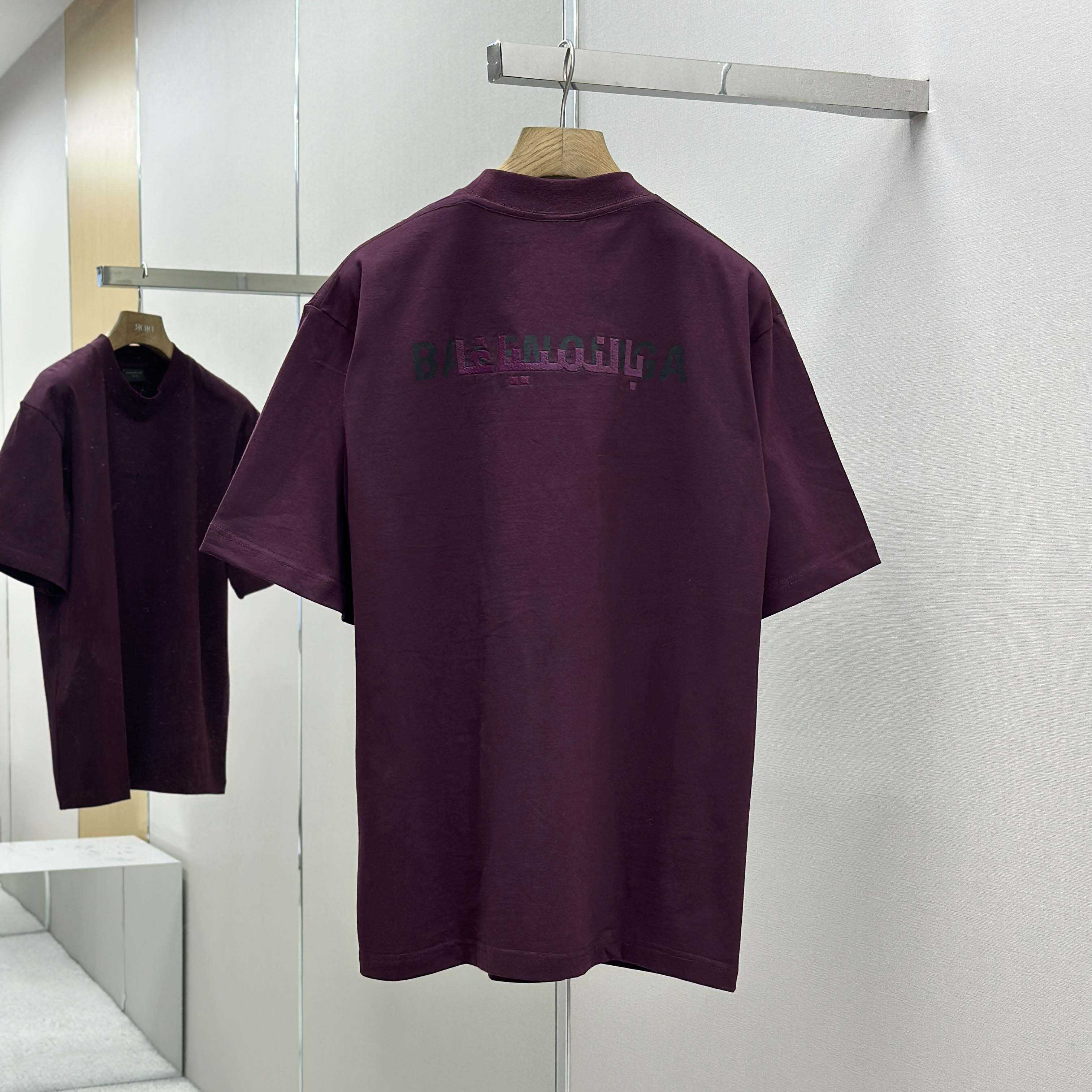 Balenciaga Unisex Medium-fit T-shirt In Vintage-jersey - DesignerGu