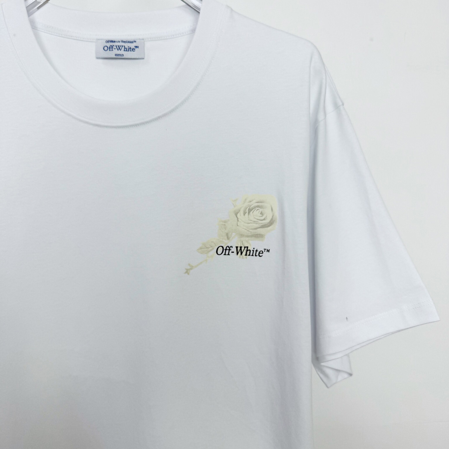 Off-White Roses Arrows-print T-shirt  - DesignerGu