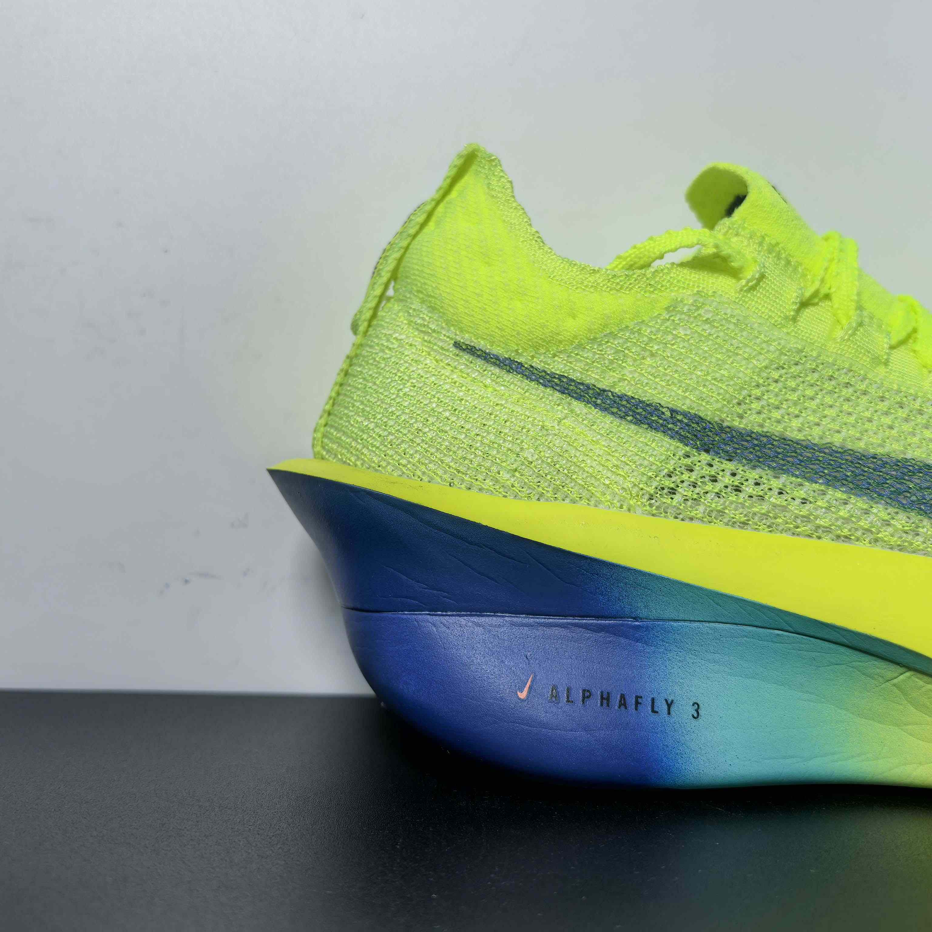 NK Air Zoom Alphafly NEXT% 3   8311-700 - DesignerGu