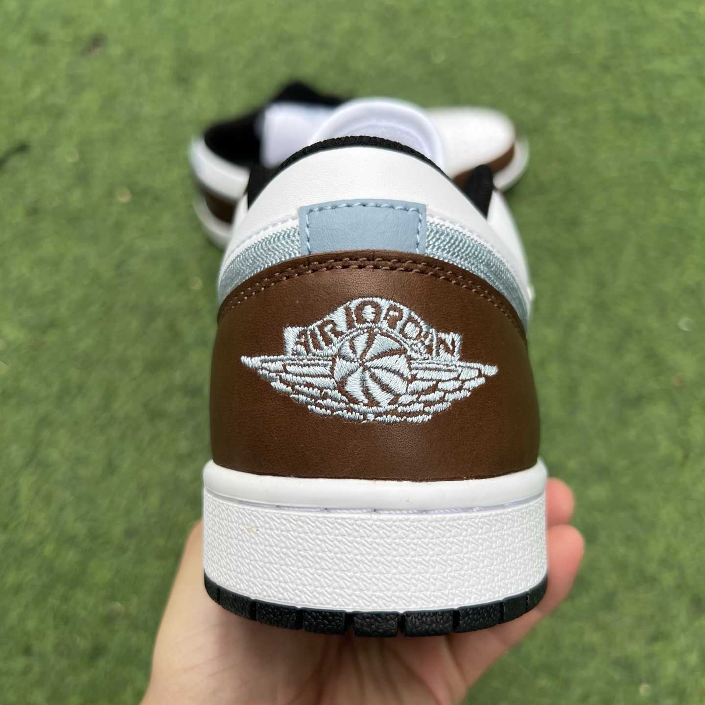 Air Jordan 1 Low    FQ7832-142 - DesignerGu