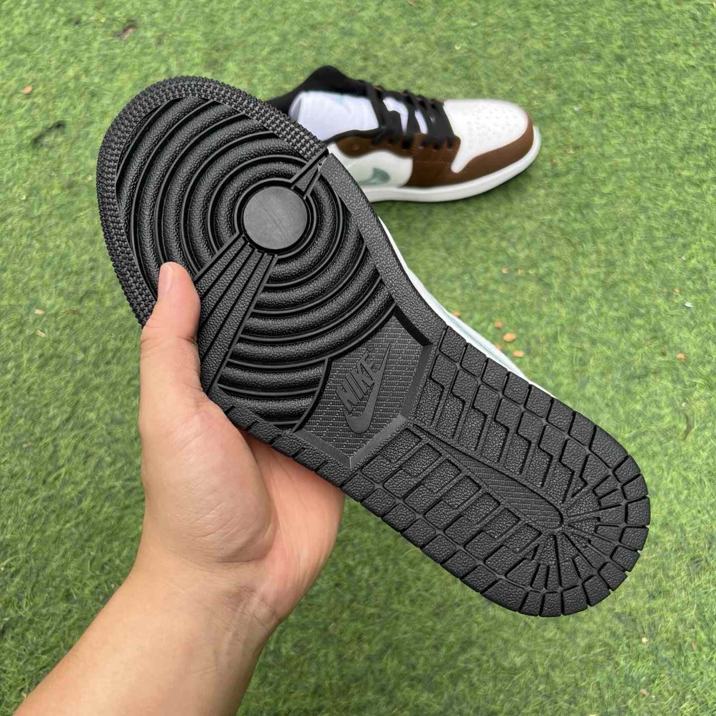 Air Jordan 1 Low    FQ7832-142 - DesignerGu