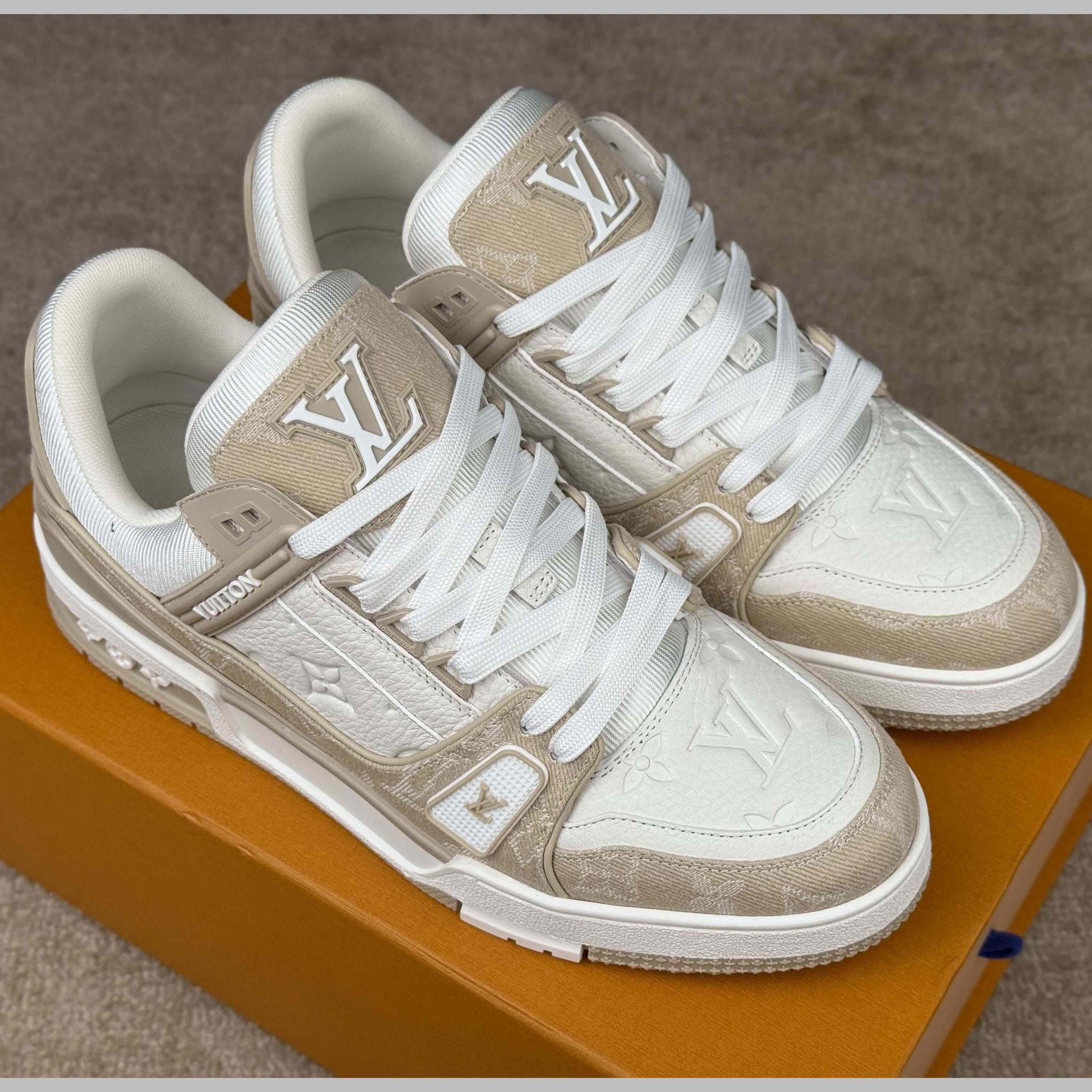 Louis Vuitton LV Trainer Sneaker   1AIKMG - DesignerGu