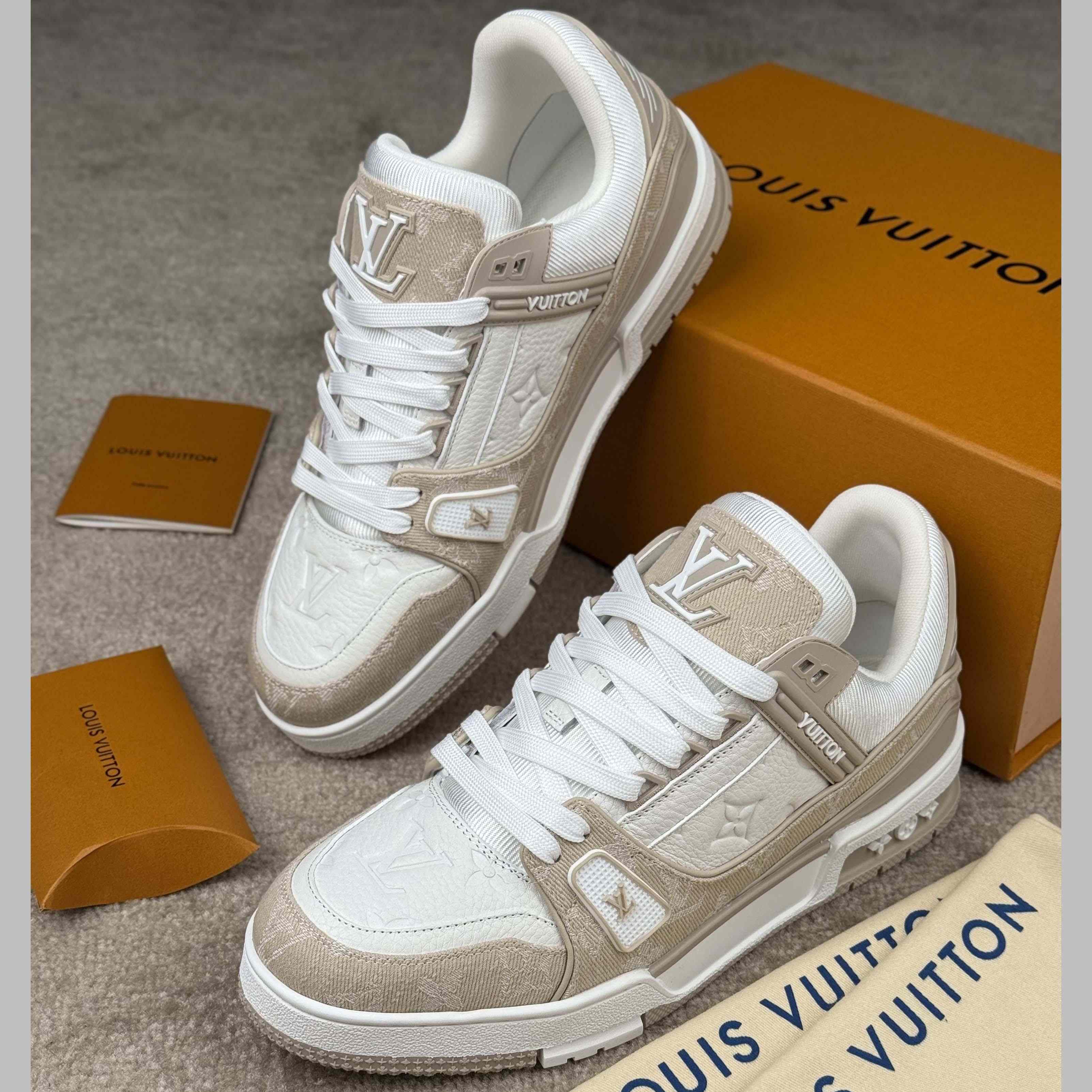 Louis Vuitton LV Trainer Sneaker   1AIKMG - DesignerGu