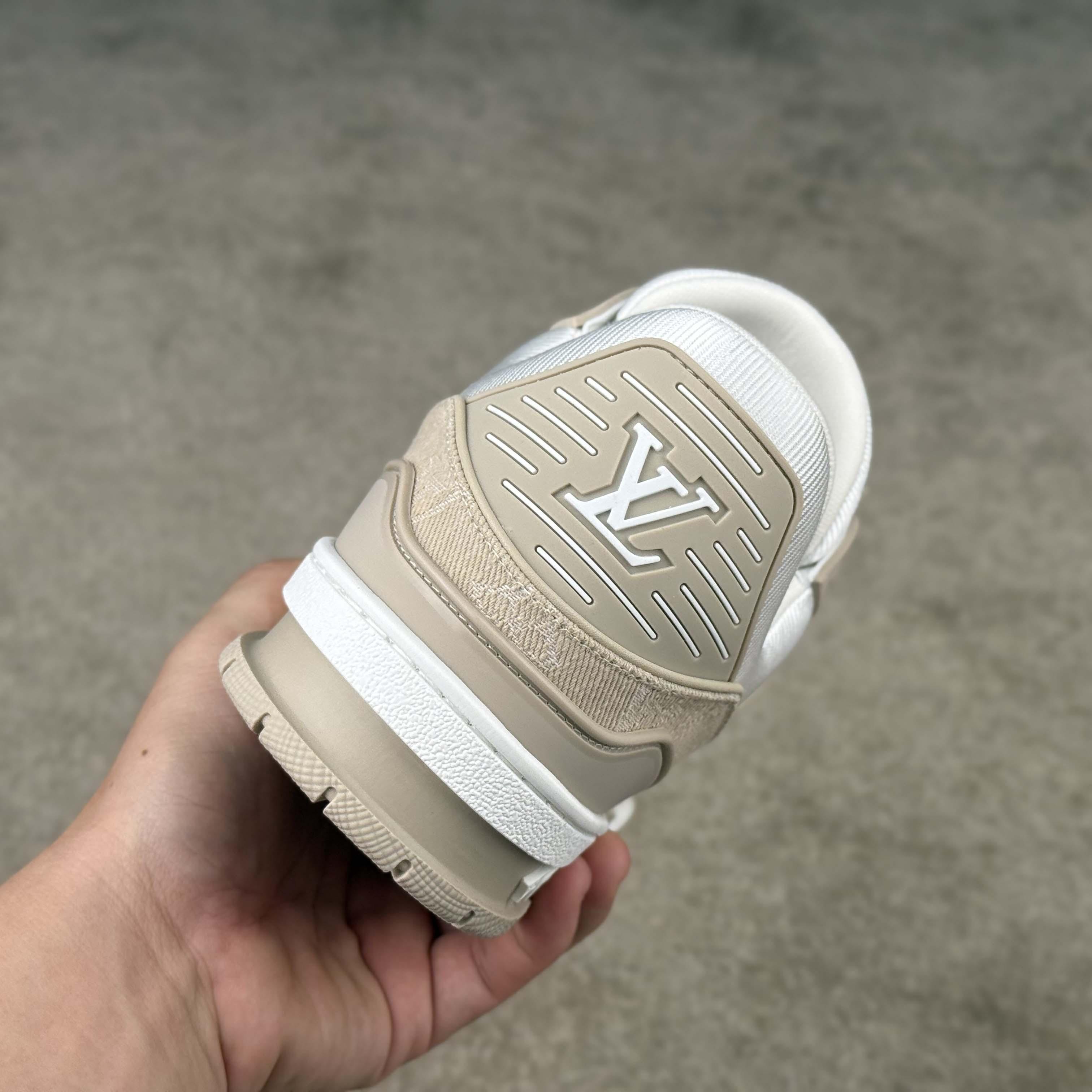 Louis Vuitton LV Trainer Sneaker   1AIKMG - DesignerGu