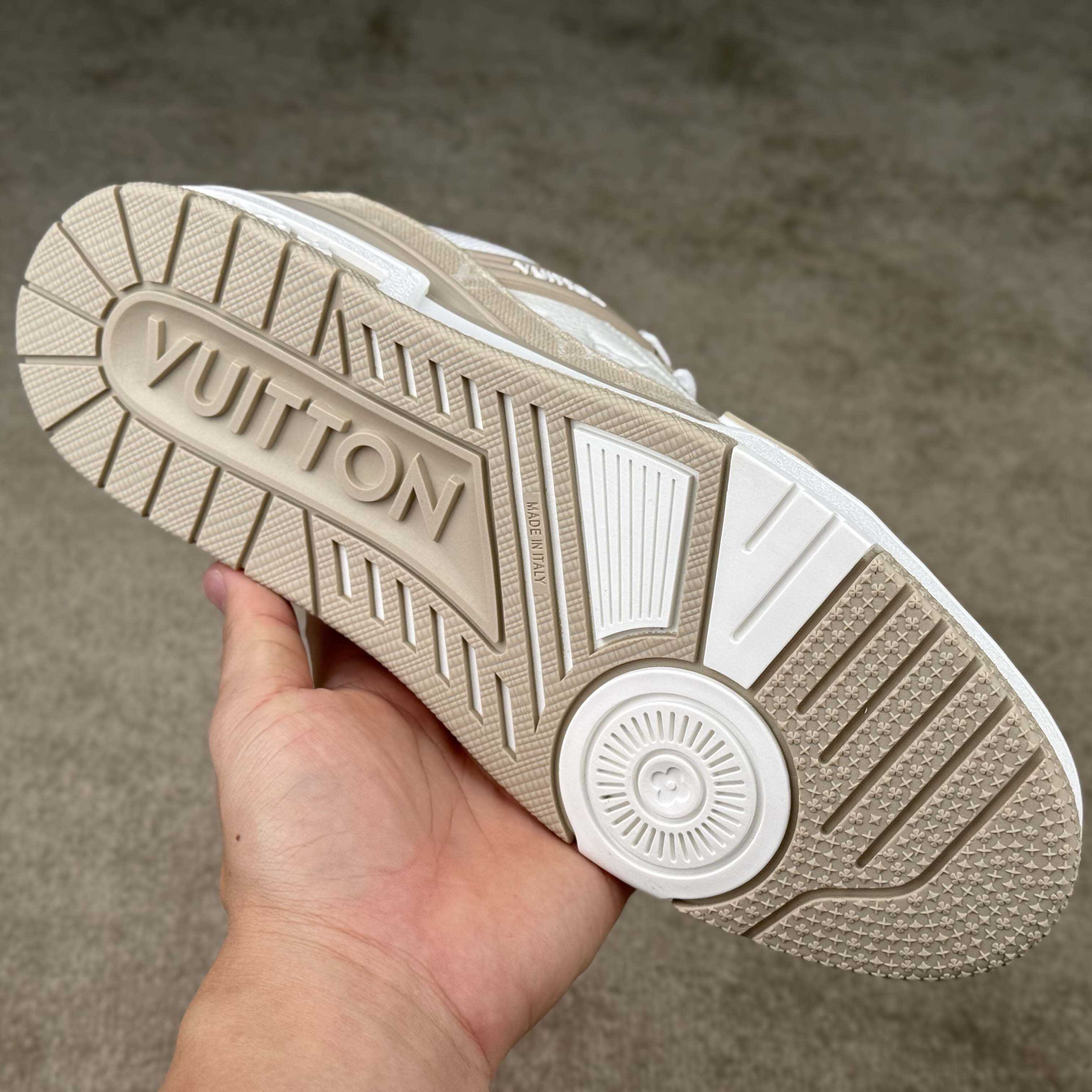 Louis Vuitton LV Trainer Sneaker   1AIKMG - DesignerGu