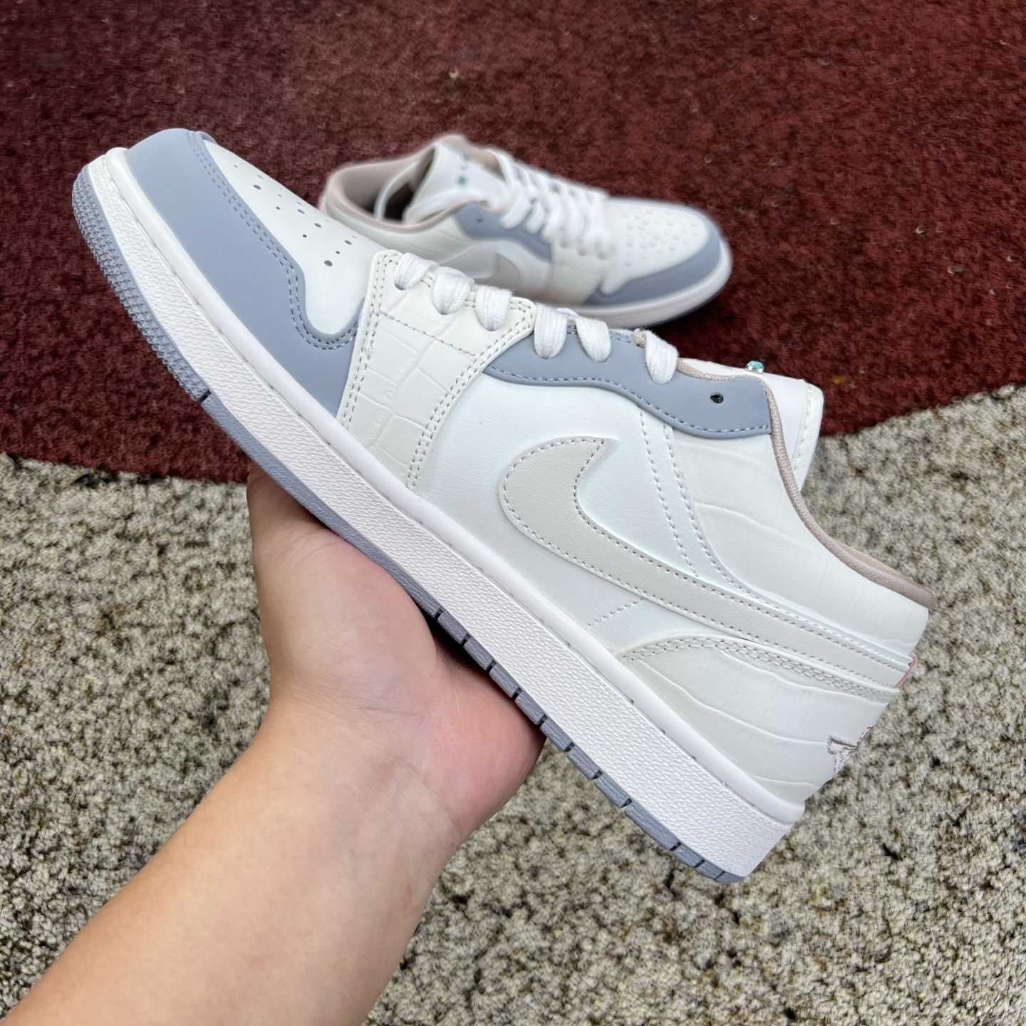 Jordan Air Jordan 1 Low   IH7323-100 - DesignerGu