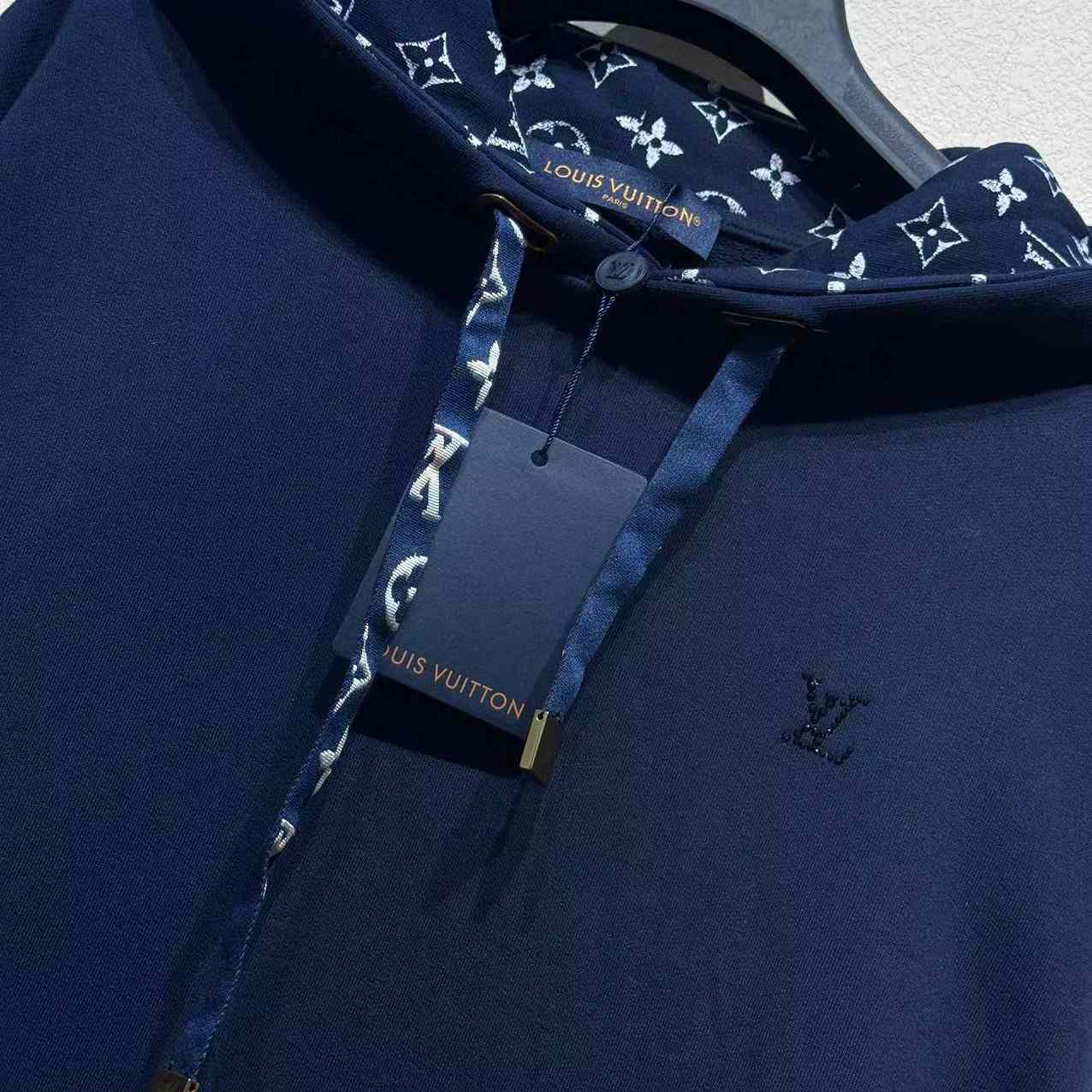 Louis Vuitton Cotton Hoodie   1AHUJR - DesignerGu