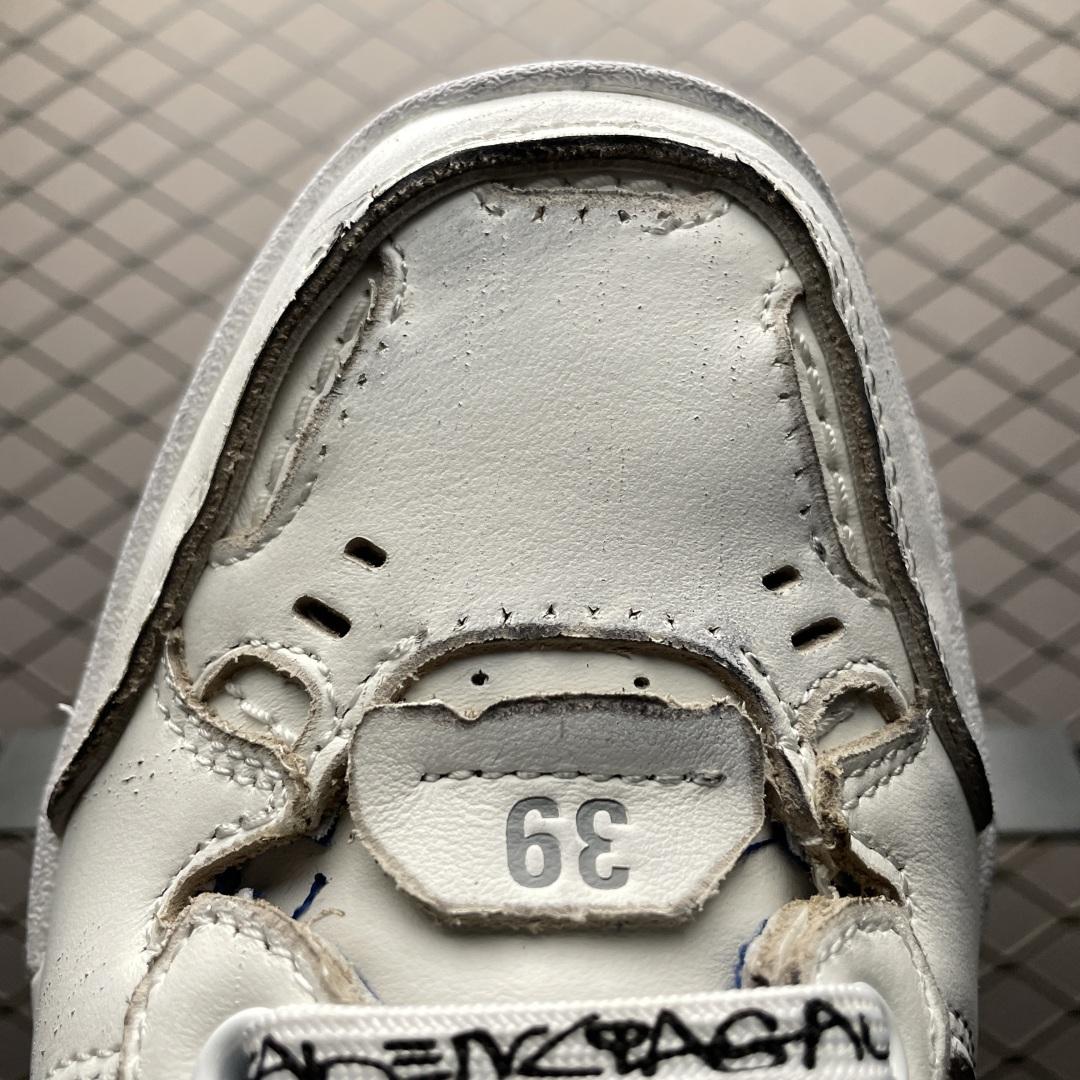 Balenciaga Hamptons Worn-Out Sneaker In White, Dark Blue And Grey Cowskin And Polyester - DesignerGu