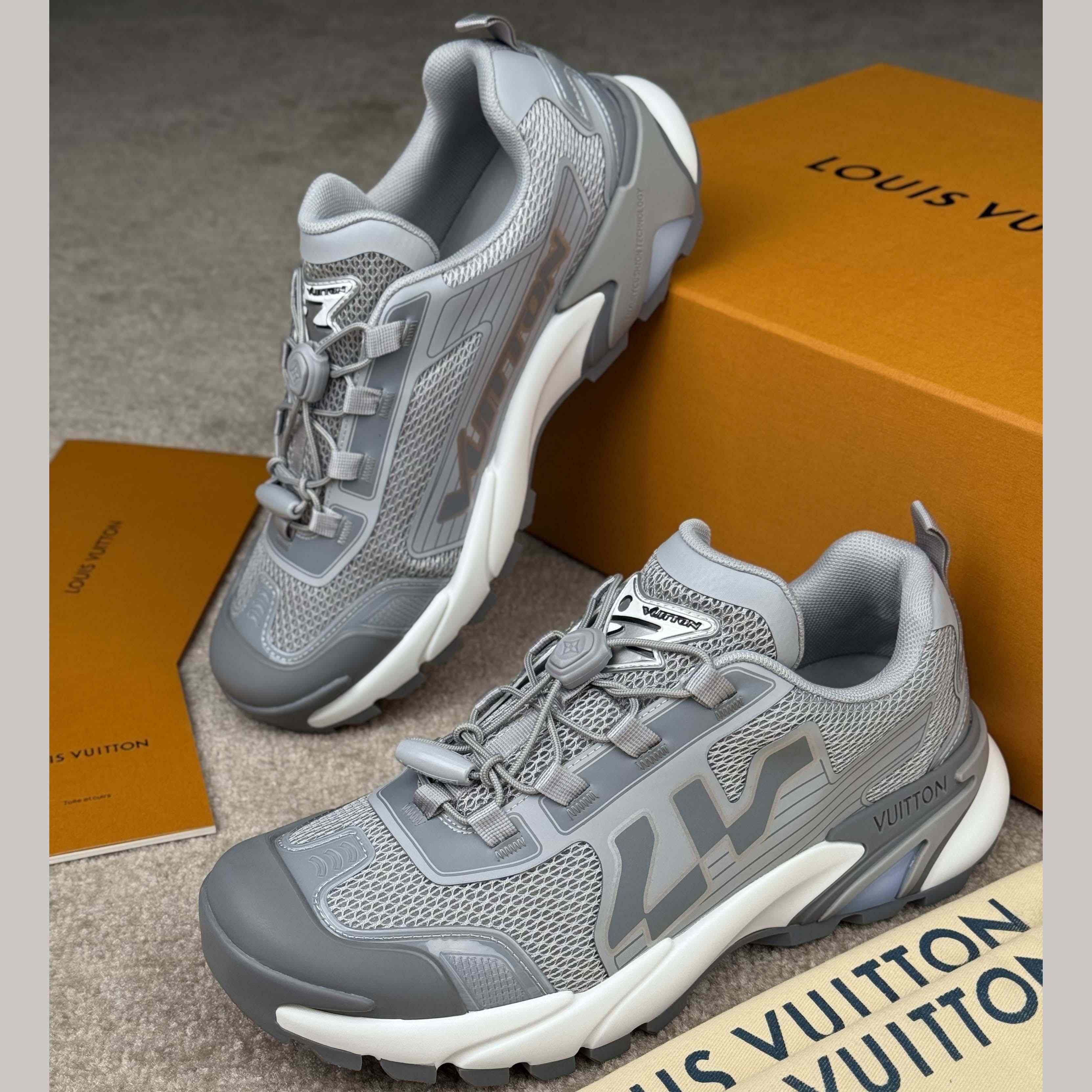 Louis Vuitton LV Runner Tatic Sneaker     1AHA88 - DesignerGu