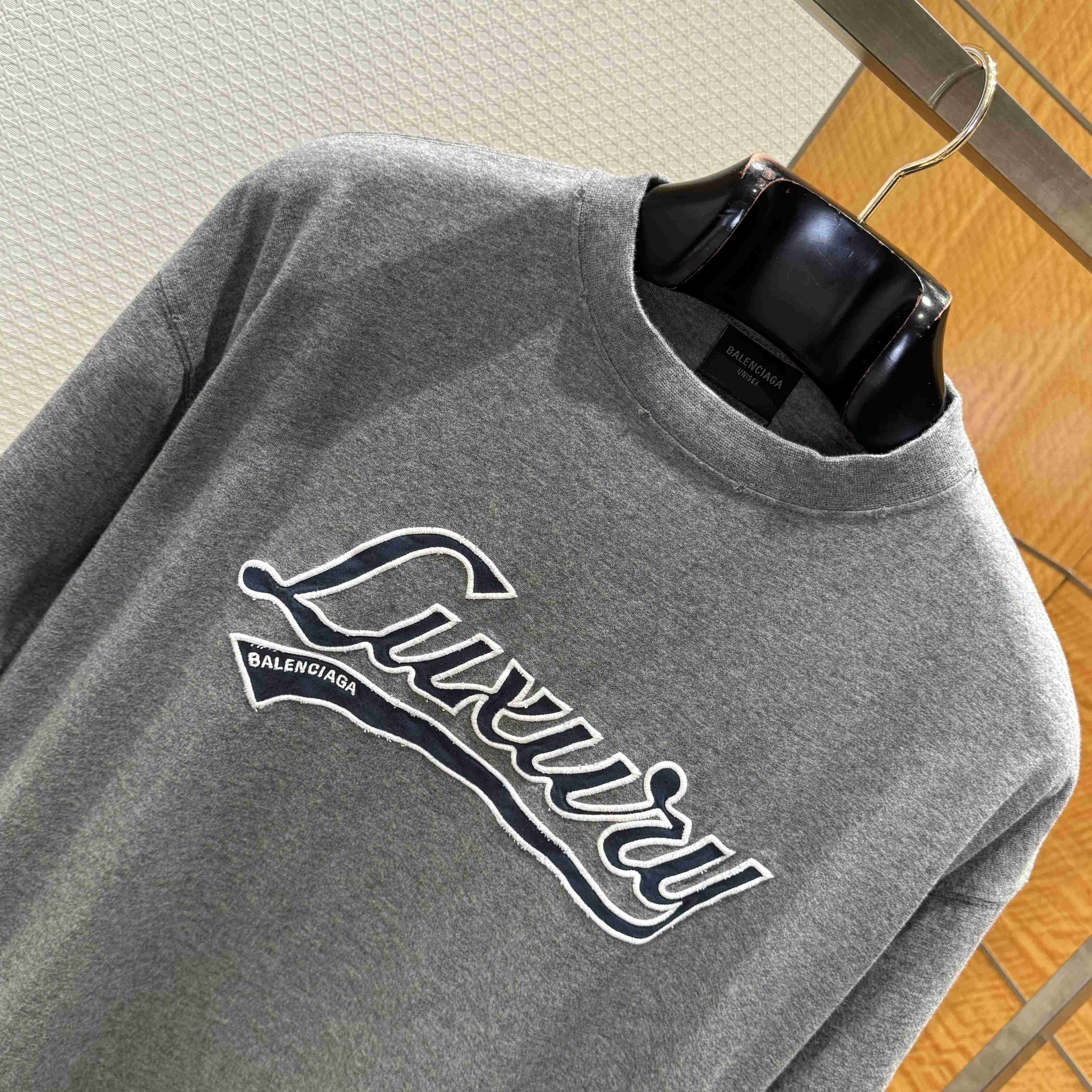 Balenciaga Luxury Script Oversized T-Shirt In Dark Heather Grey And Blue Dry Jersey - DesignerGu