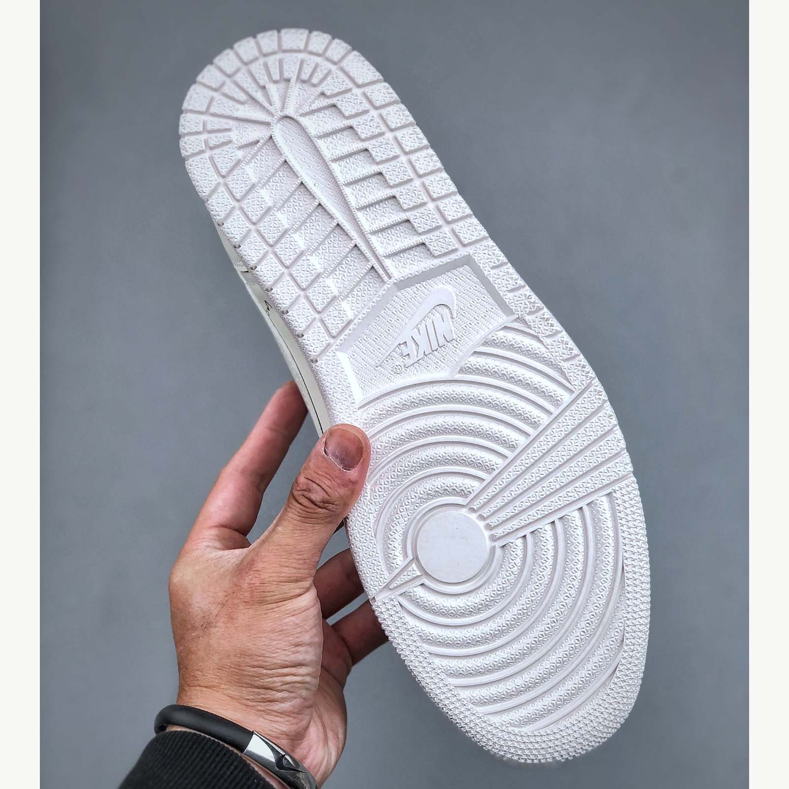 Travis Scott x Jordan Air Jordan 1 Low OG   TD1228-111  - DesignerGu