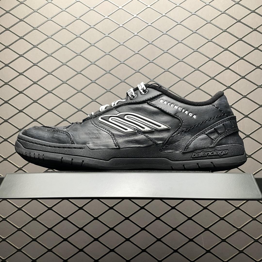 Balenciaga Hamptons Worn-Out Sneaker In Black Cowskin And Polyester - DesignerGu