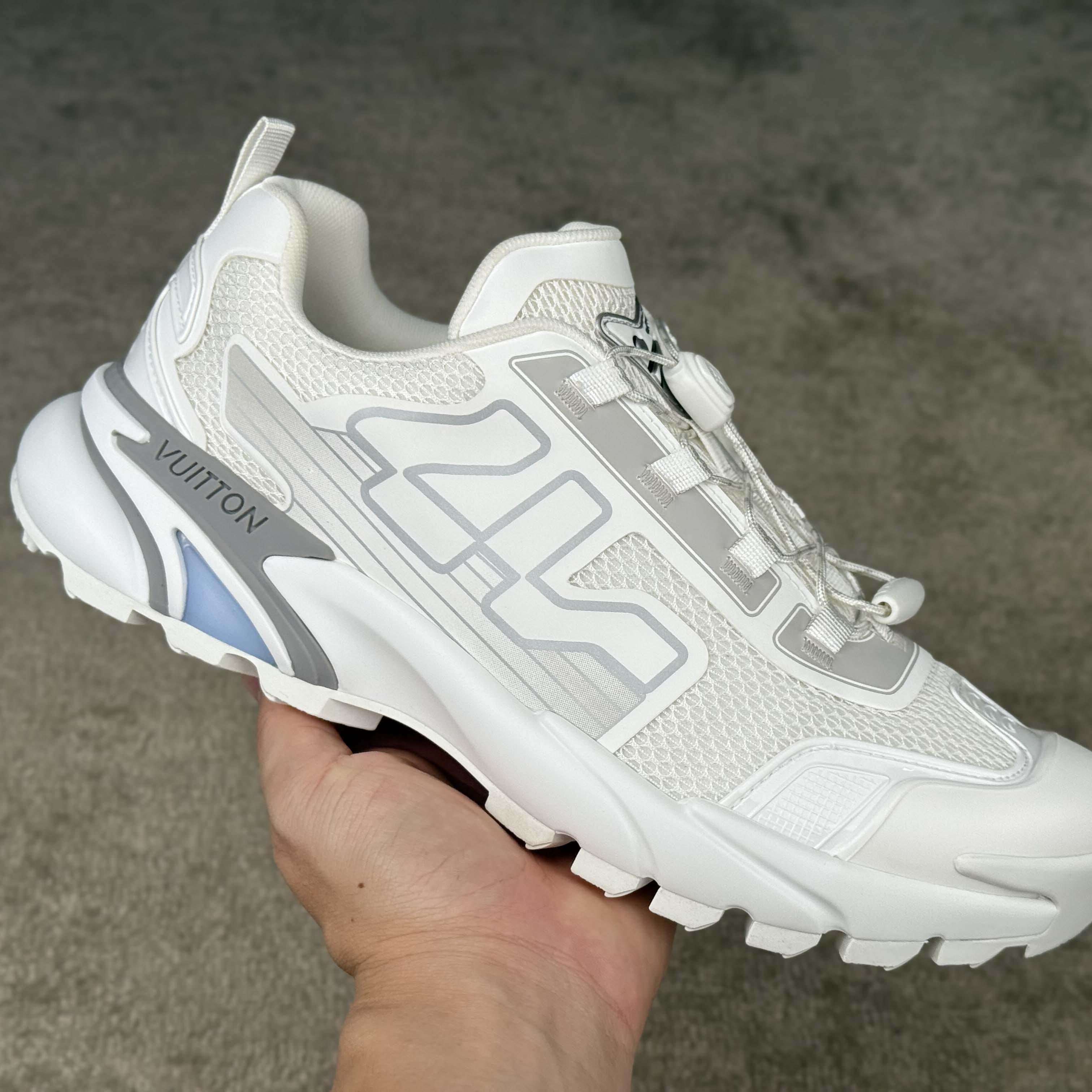 Louis Vuitton LV Runner Tatic Sneaker     1ADGZR - DesignerGu