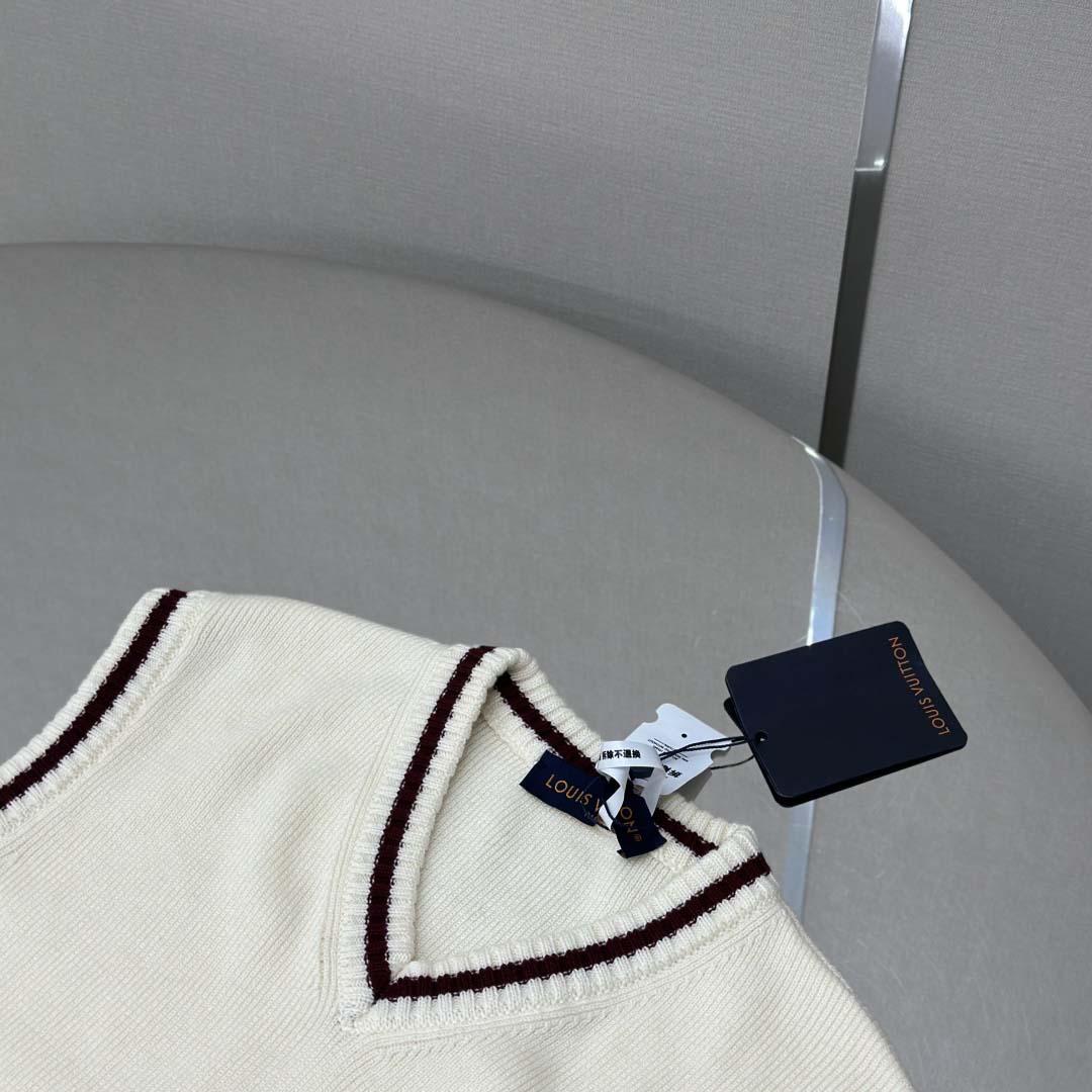 Louis Vuitton Embellished Wool Vest   1AGJGW - DesignerGu