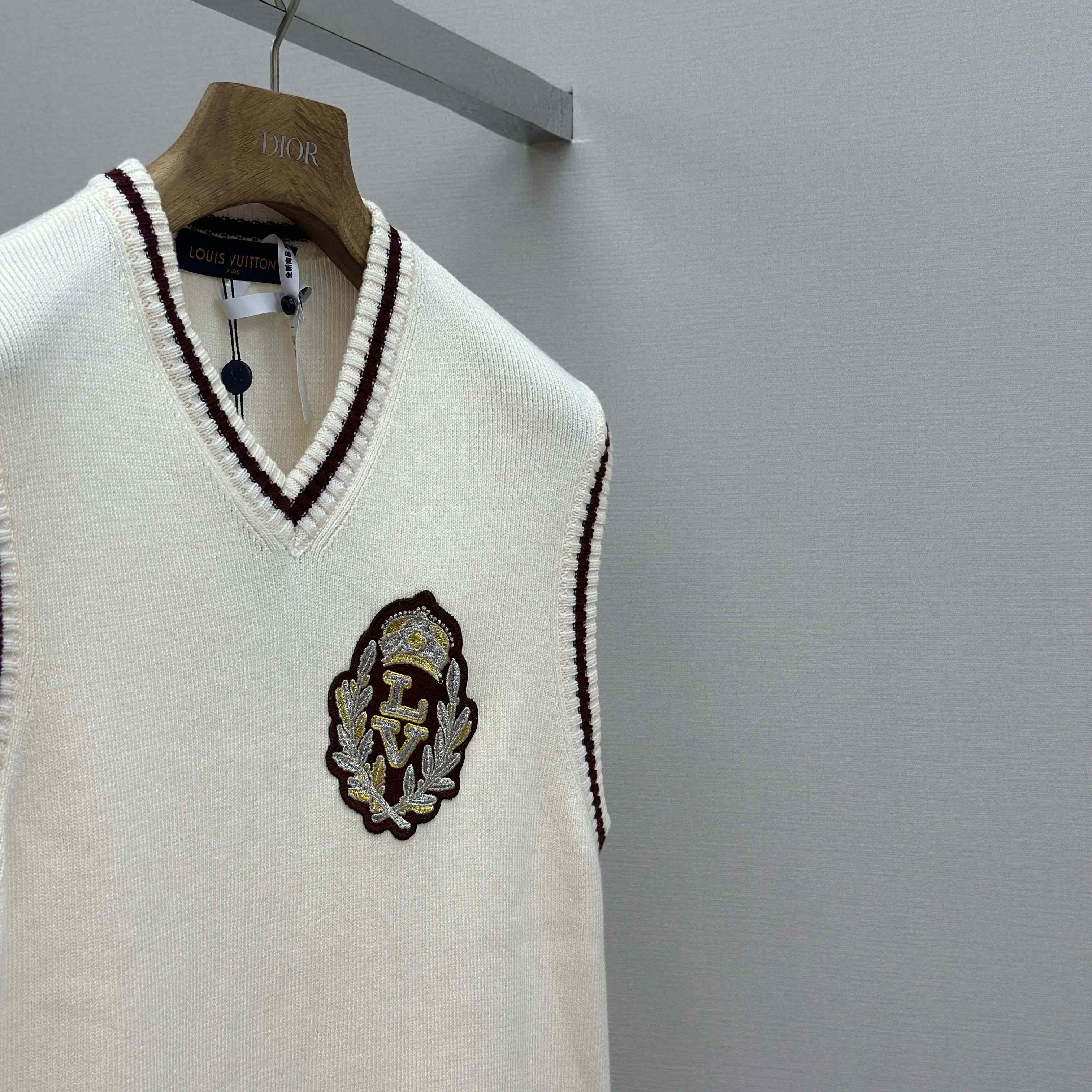 Louis Vuitton Embellished Wool Vest   1AGJGW - DesignerGu