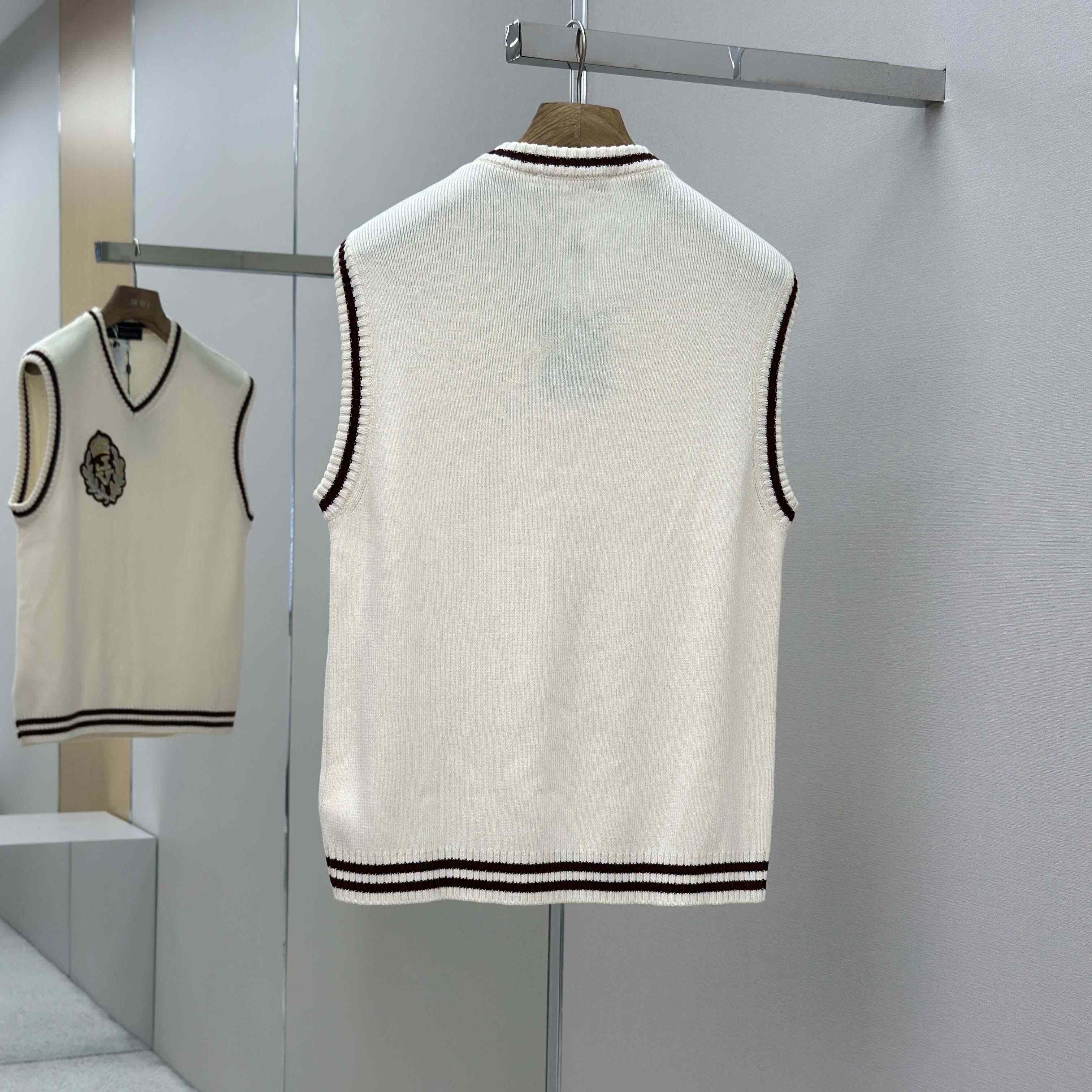 Louis Vuitton Embellished Wool Vest   1AGJGW - DesignerGu