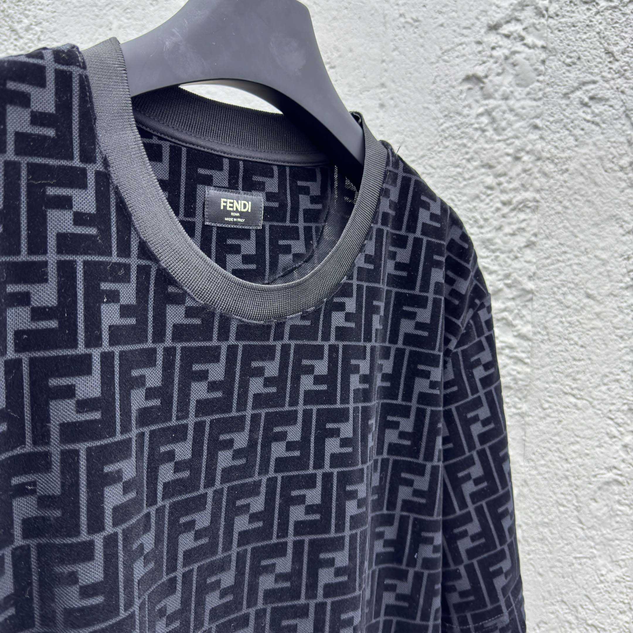 Fendi T-shirt In Black Piqué - DesignerGu