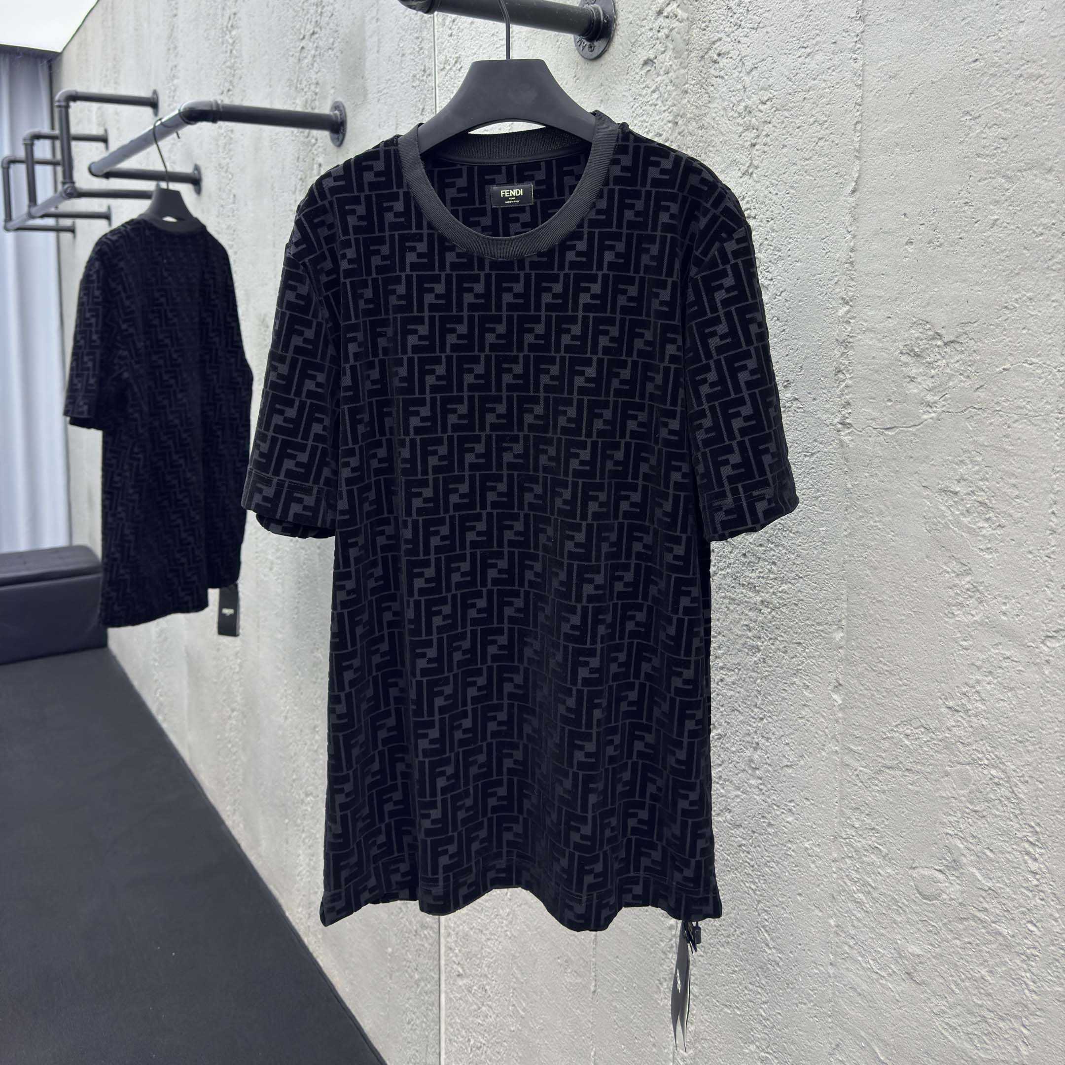 Fendi T-shirt In Black Piqué - DesignerGu