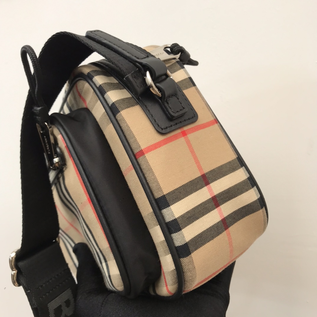 Burberry Check Shoulder Crossbody Bag  - DesignerGu